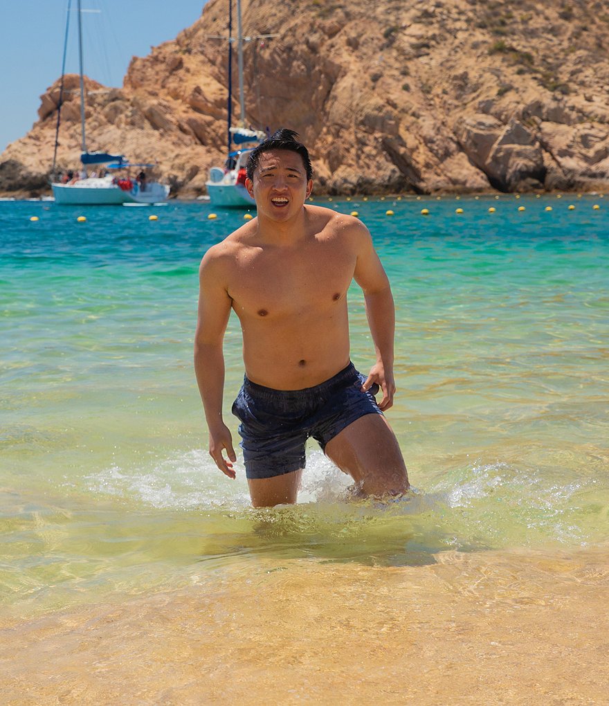 Chubbies The Amphibous 5.5#double; Inseam Stretch Hybrid Athletic Shorts