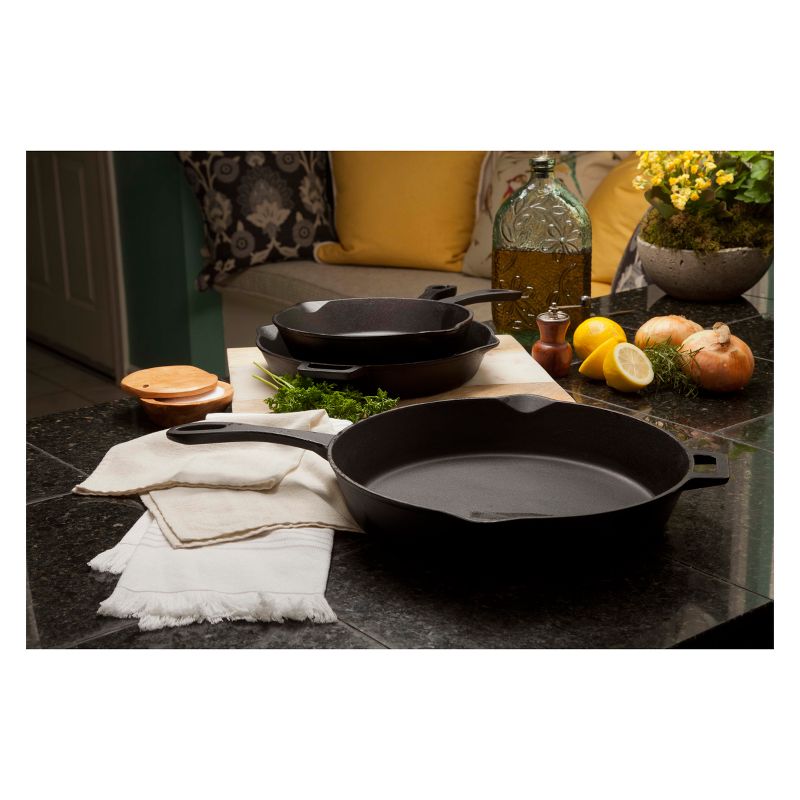 Bayou Classic Cast Iron 10, 12, 14in Cast Iron Skillet Set