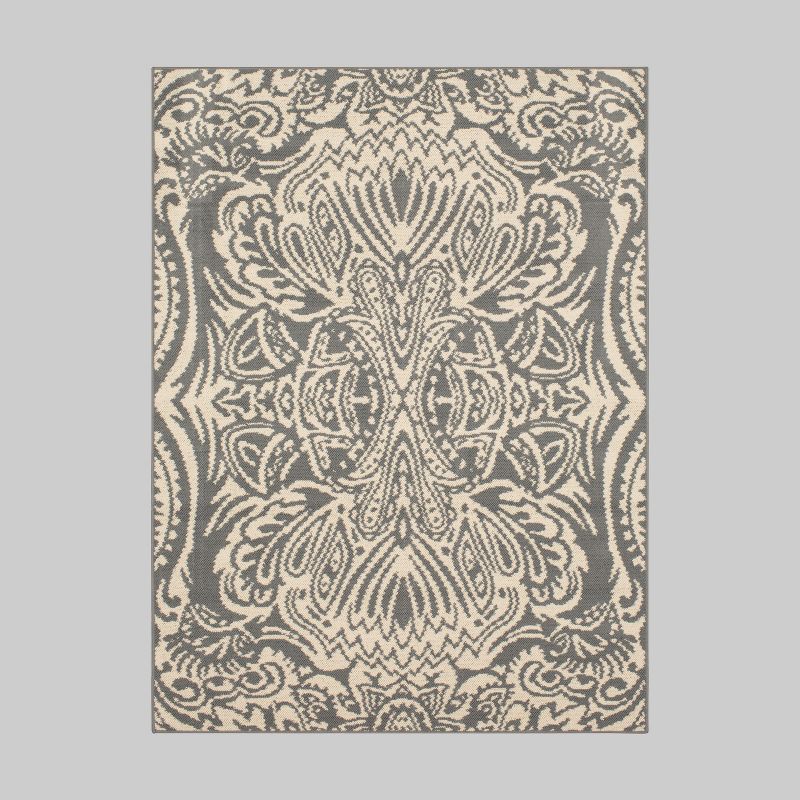 7' x 10' Drawn Medallion Outdoor Rug - Threshold™