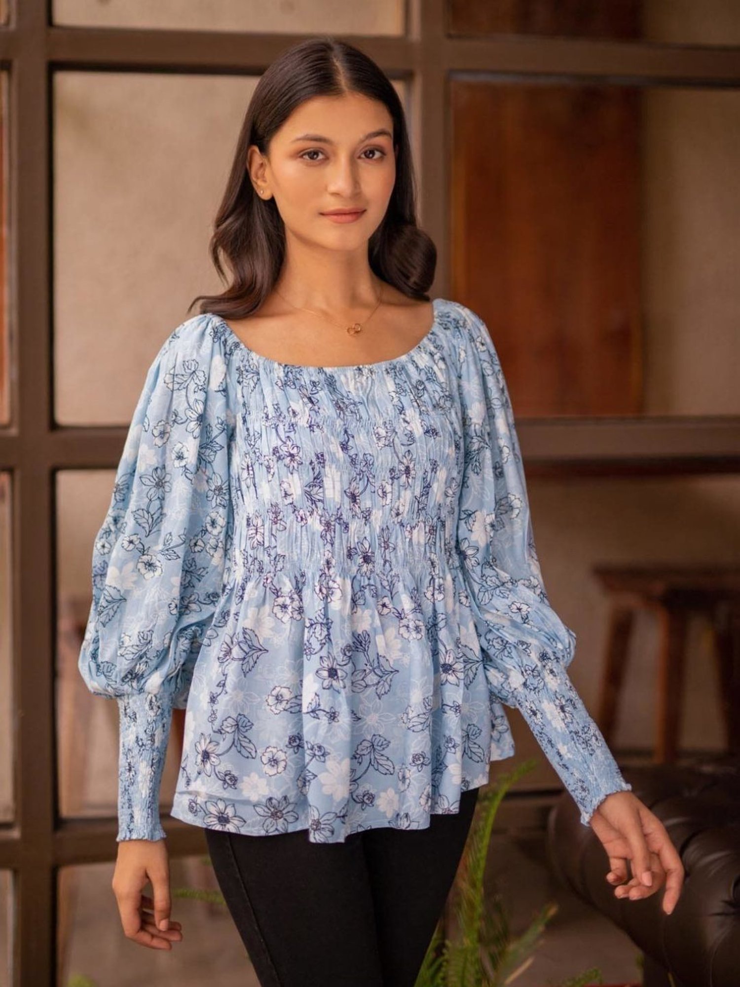 BInfinite Blue Smoked Top