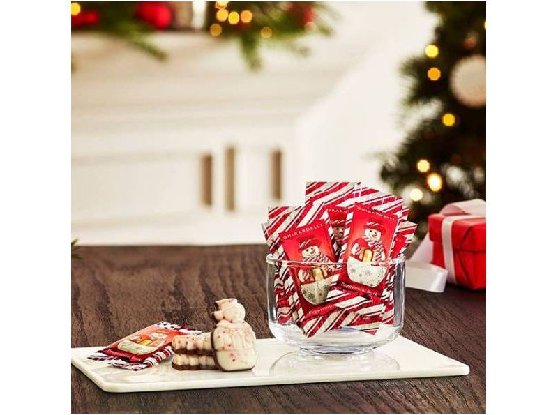 Ghirardelli Holiday Peppermint Bark Chocolate Snowmen - 4.7oz