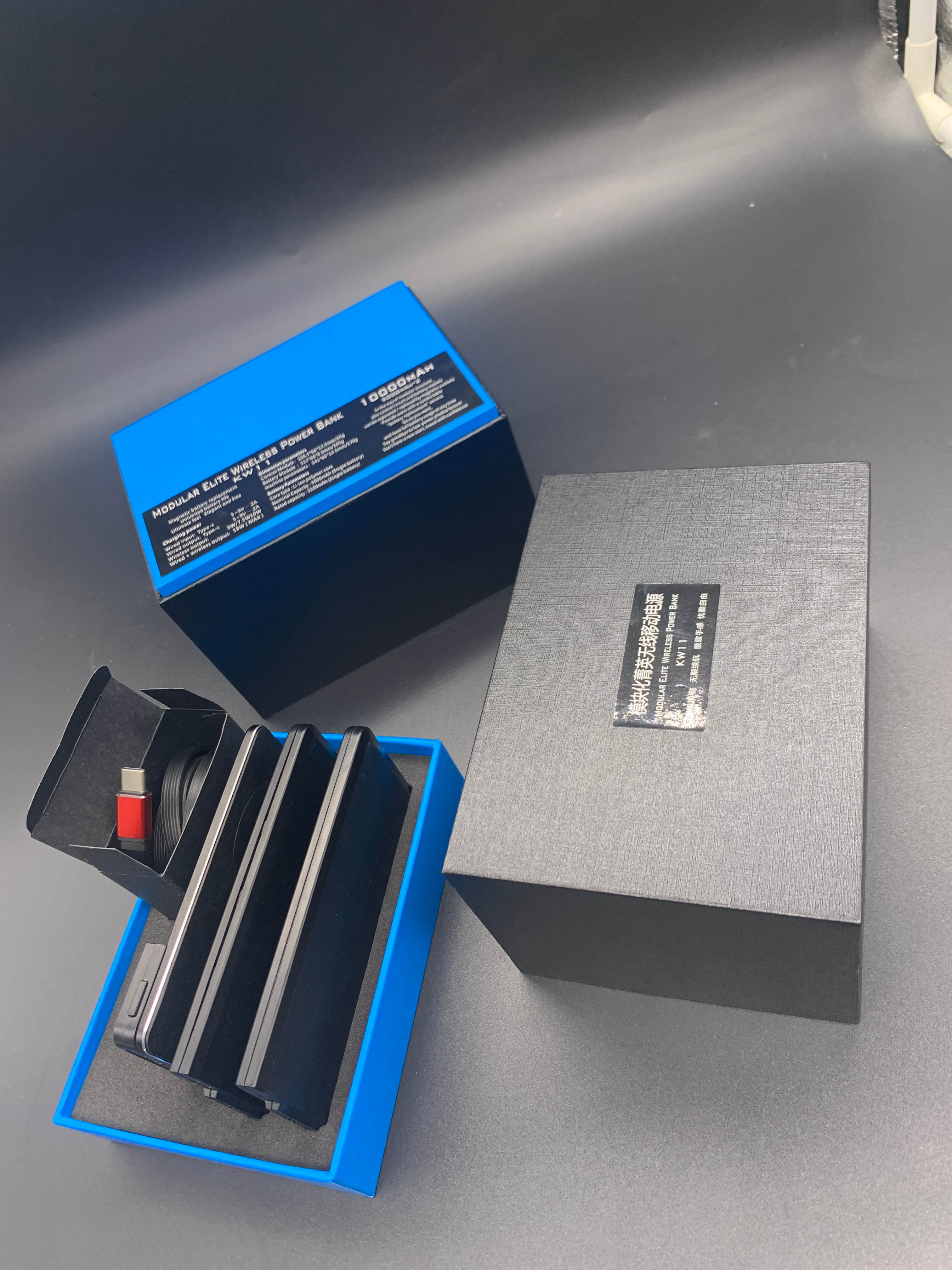 Ultra thin and cool wireless mobile power supply (power bank) equipped with 10000 MAH magnetic induction electromagnetic module (5000mAh * 2) wired charging 18W, wireless charging 10W