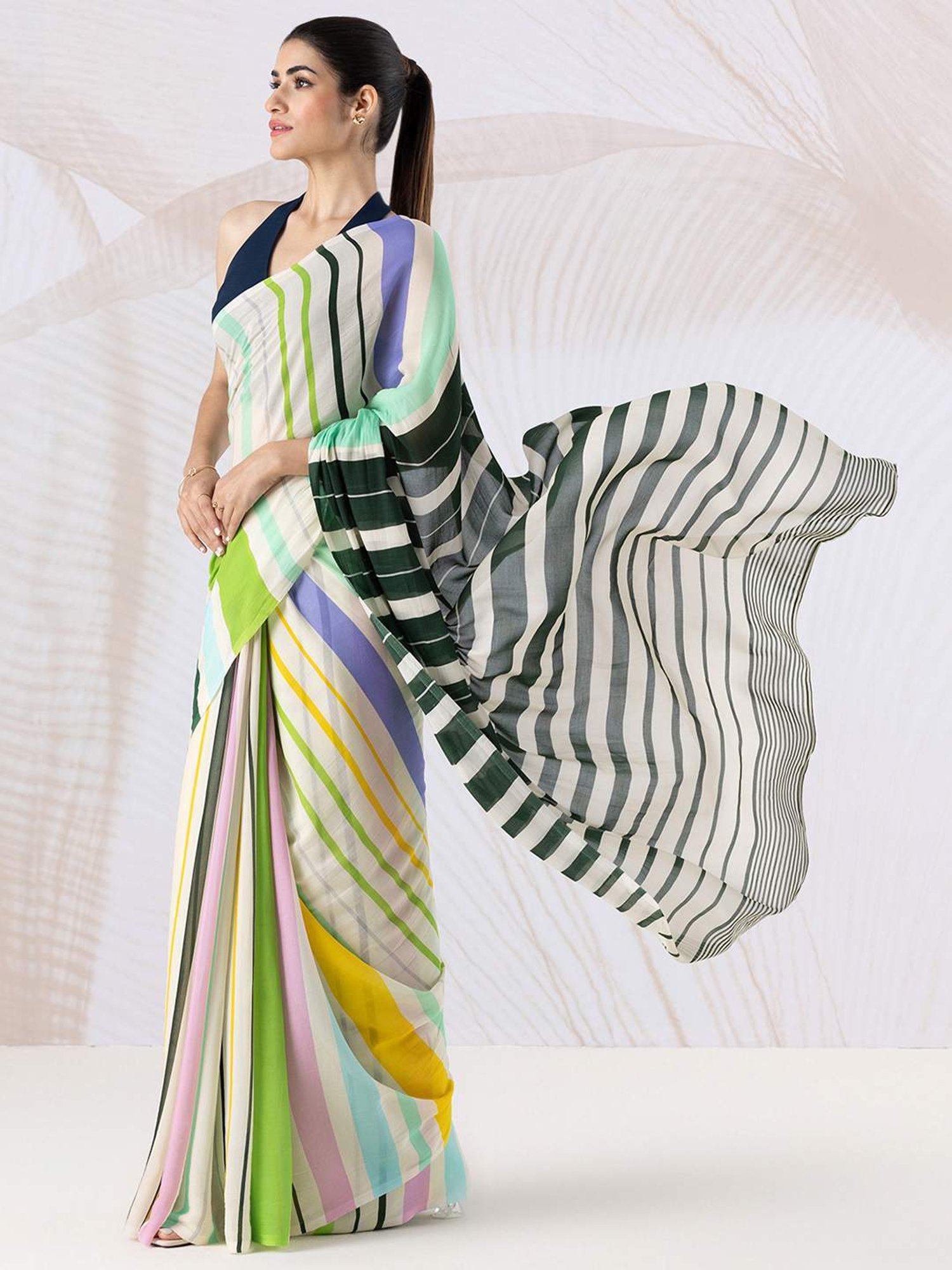 navyasa by liva Multicolored Printed Saree With Unstitched Blouse