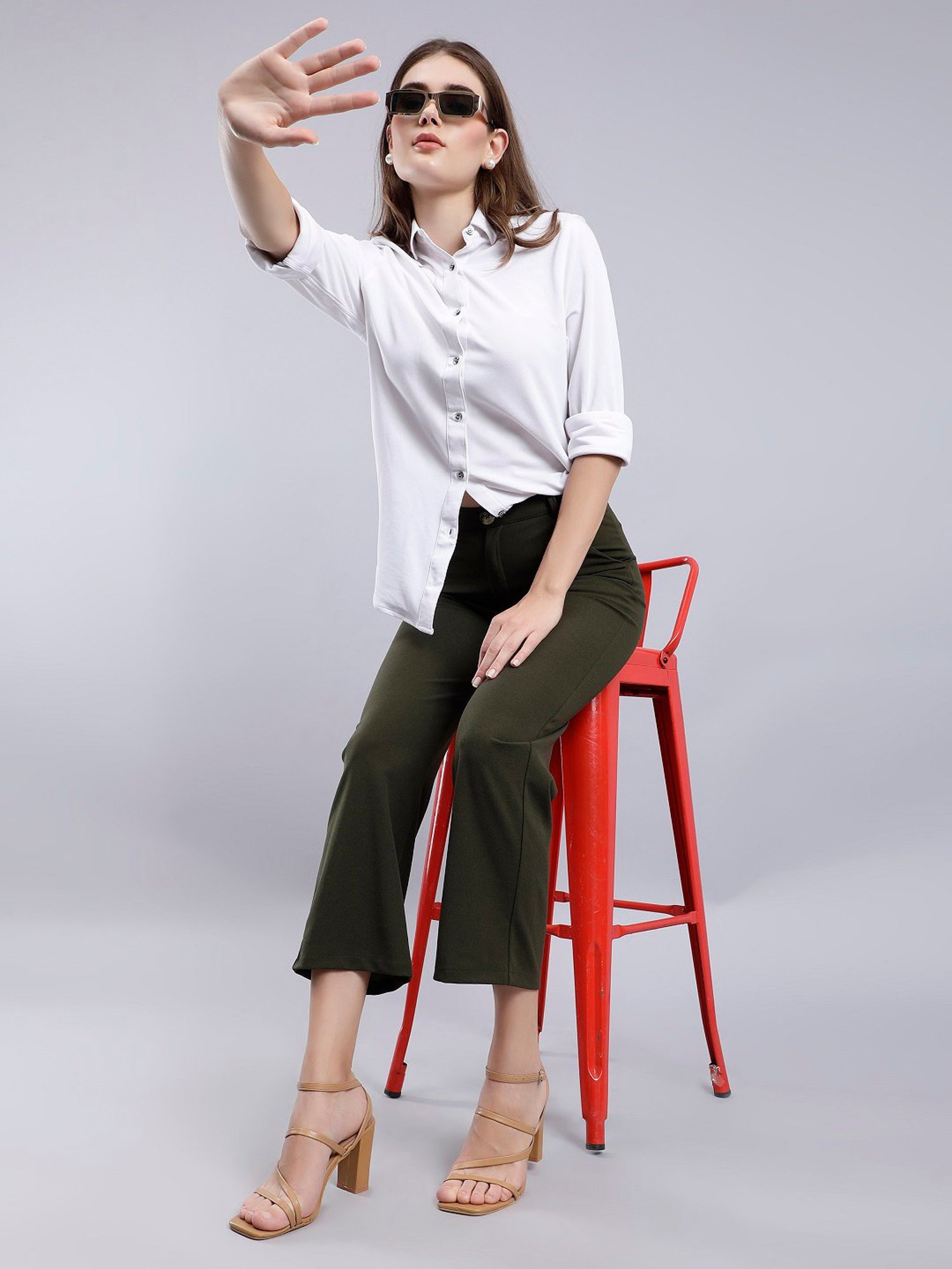 Anvi Be Yourself Olive Straight Fit Mid Rise Trousers