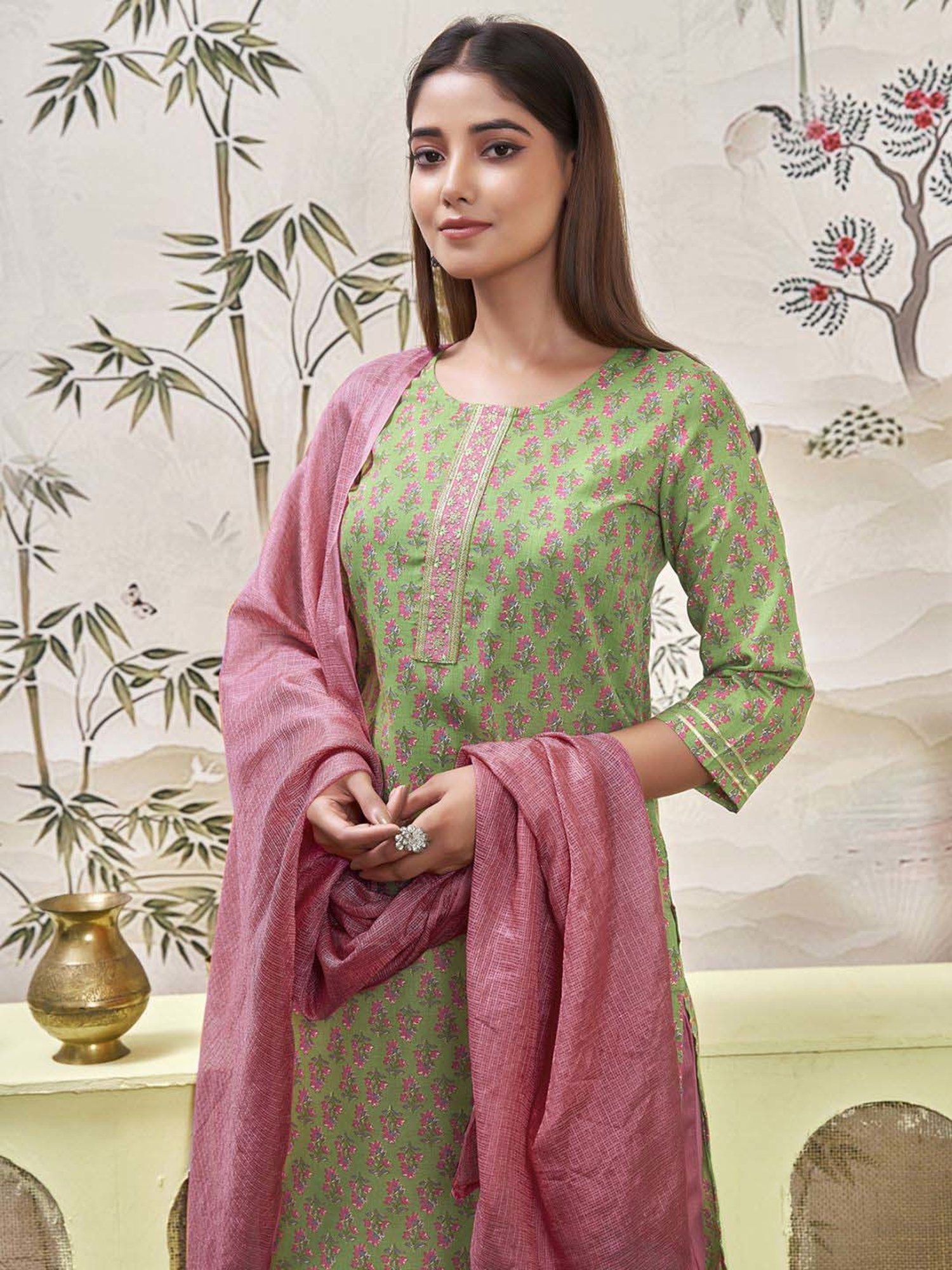 Skylee Green & Pink Cotton Printed Kurta Pant Set With Dupatta