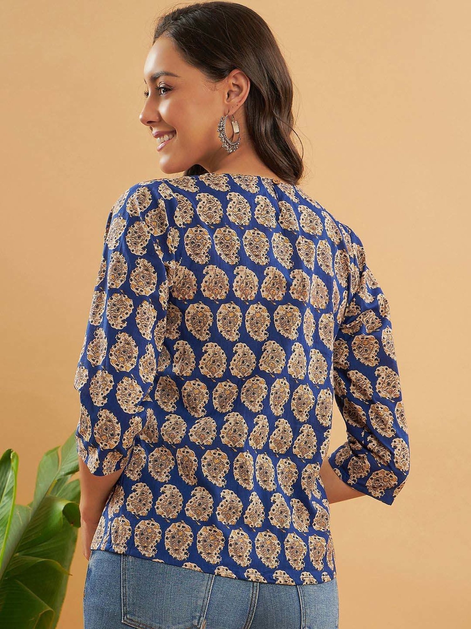 Inweave Blue & Beige Printed Top