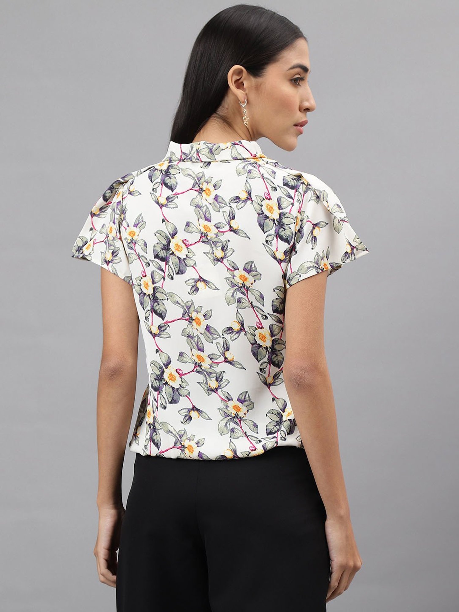 Latin Quarters Off White Floral Print Top