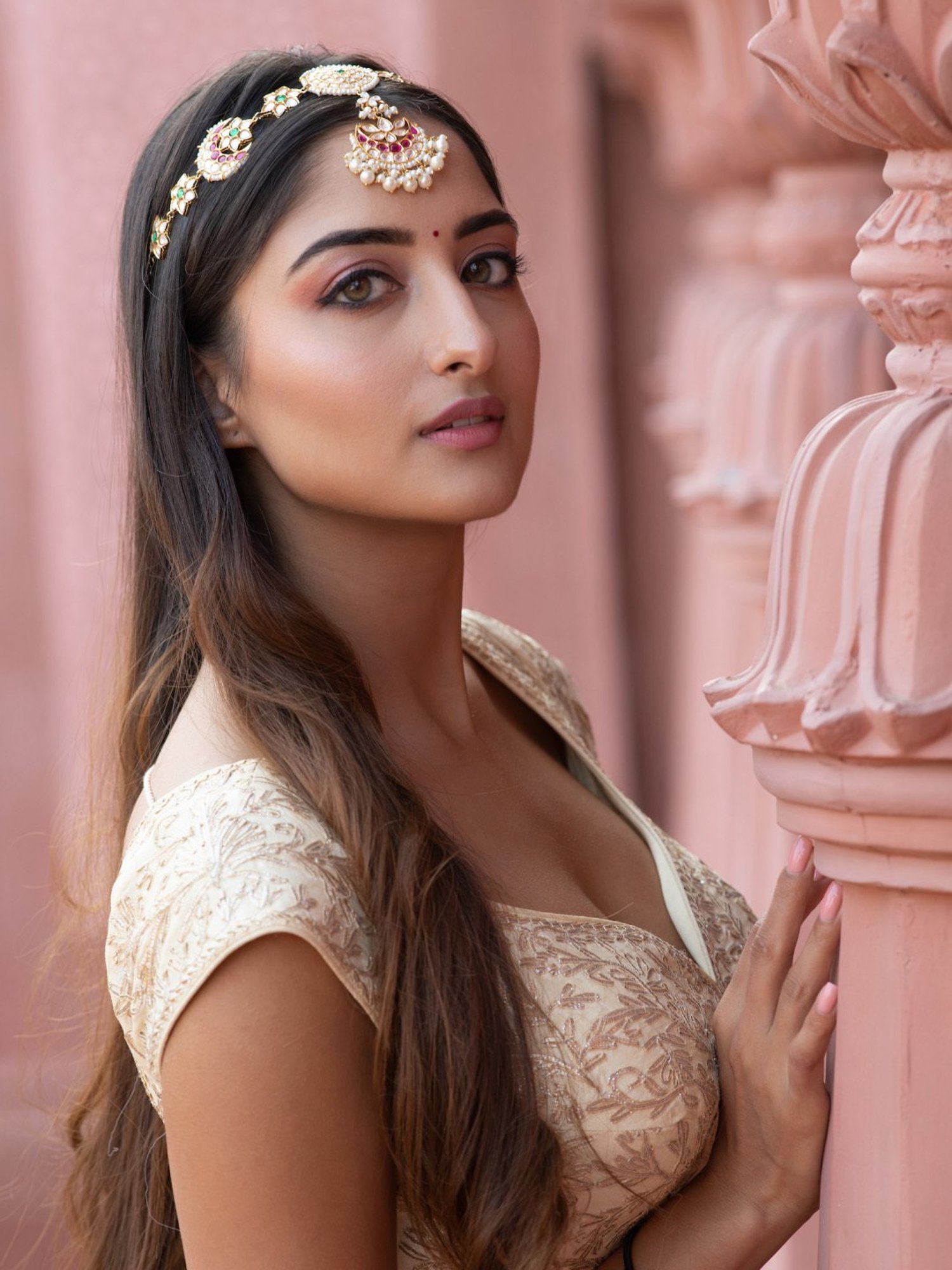 Curio Cottage Bridal Kundan Chand Sheeshphool or Matha Patti