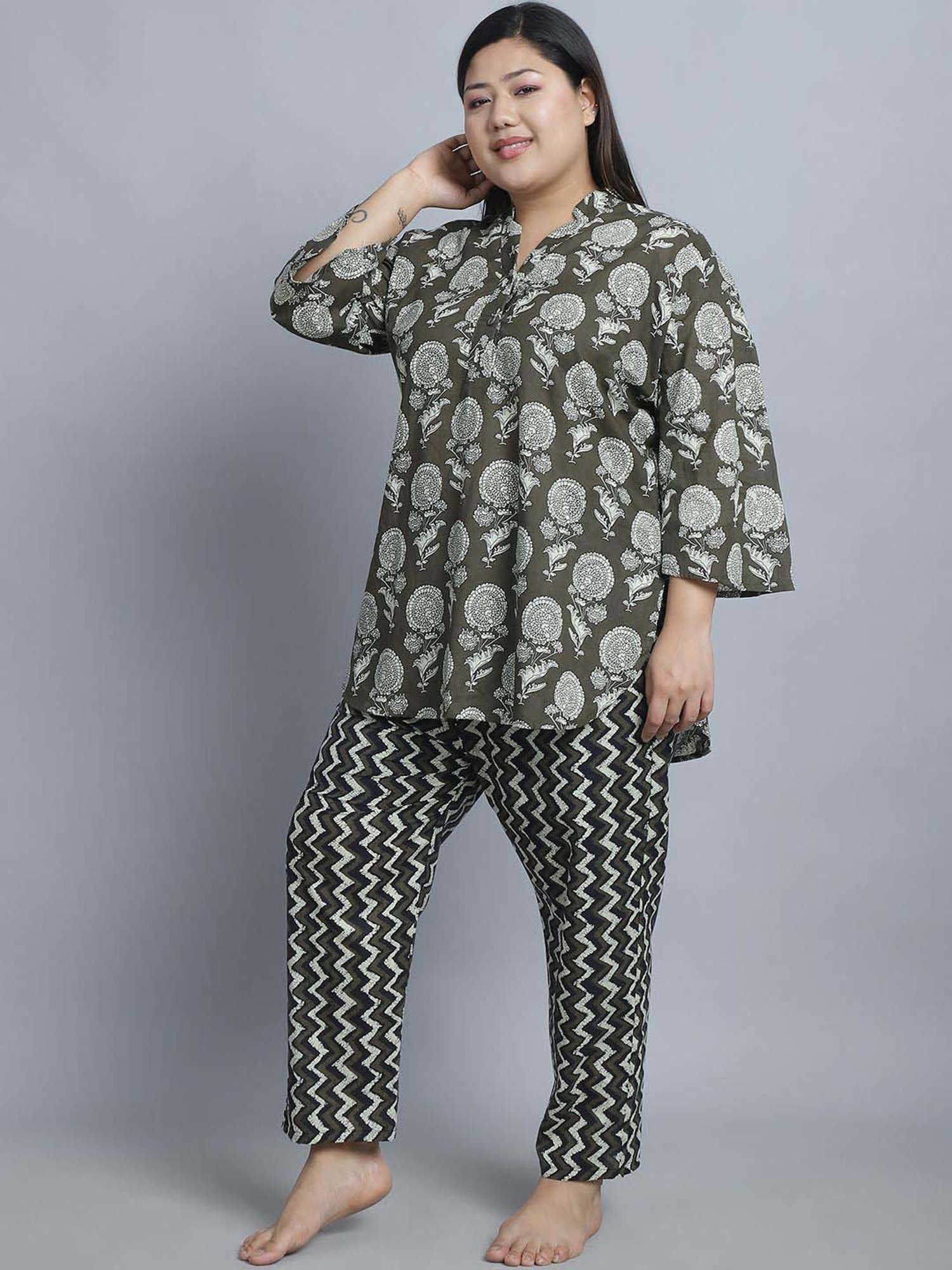 TAG 7 Green Cotton Printed Top Pyjamas Set