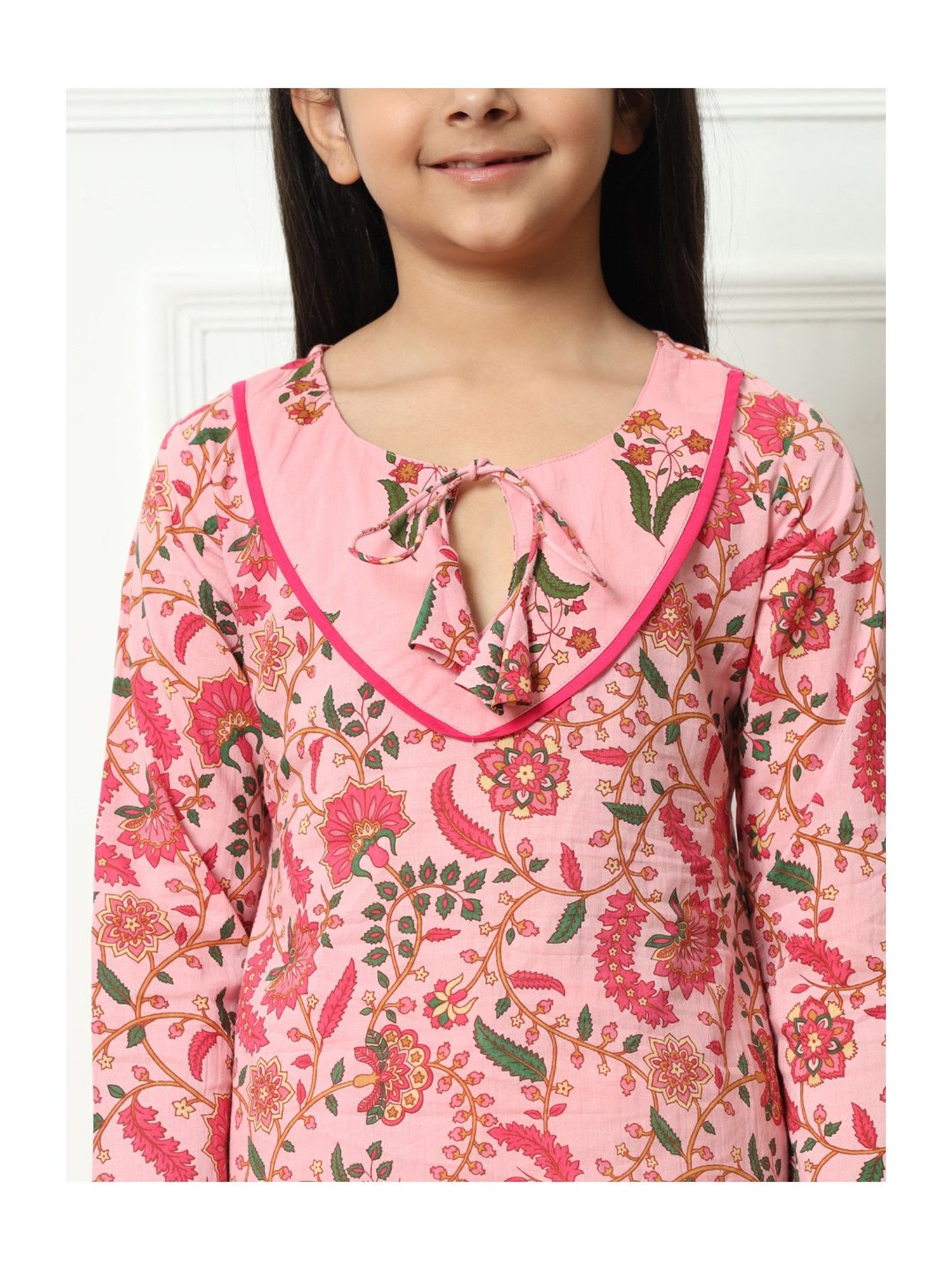 READIPRINT FASHIONS Kids Light Pink Floral Print Kurti with Pants