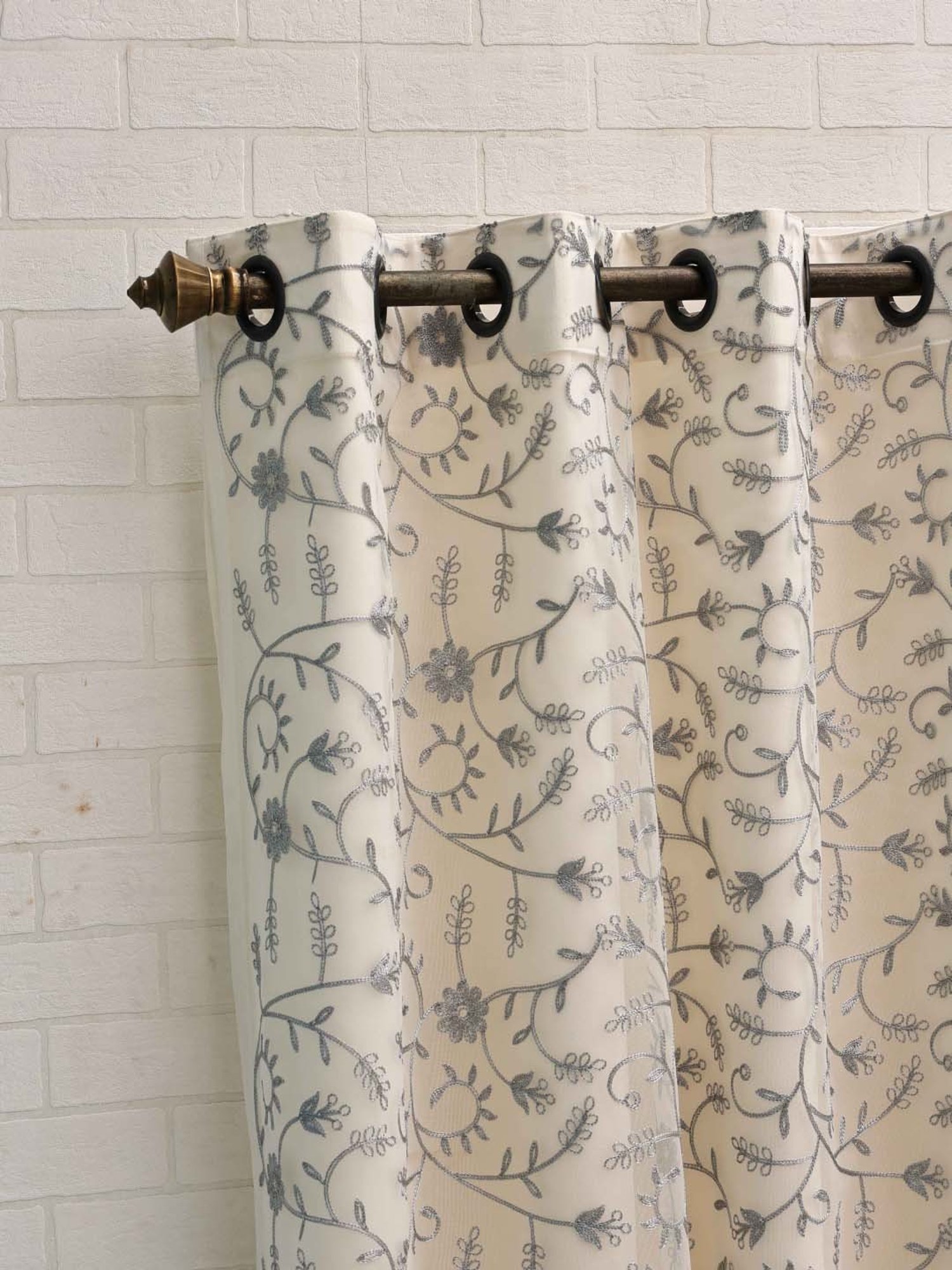 Ariana Cordoba 2 In 1 Grey Polyester 5ft Window Eyelet Curtain