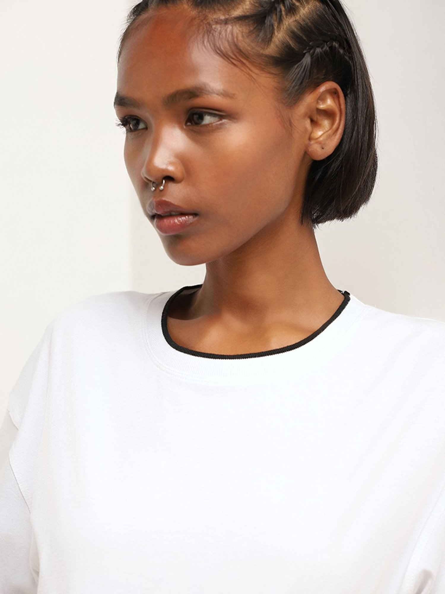 Studiofit by Westside Solid White Crop T-Shirt