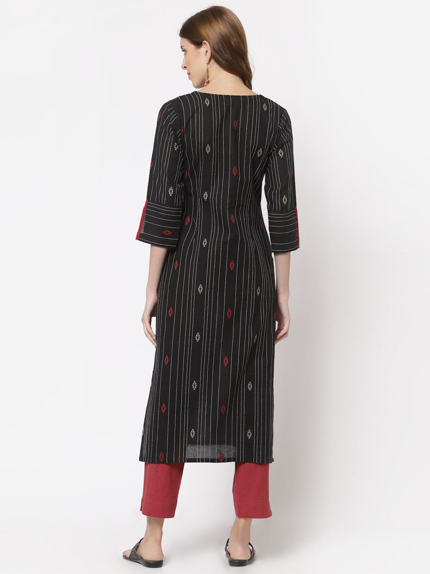 Kami Kubi Black Embroidered Straight Kurta