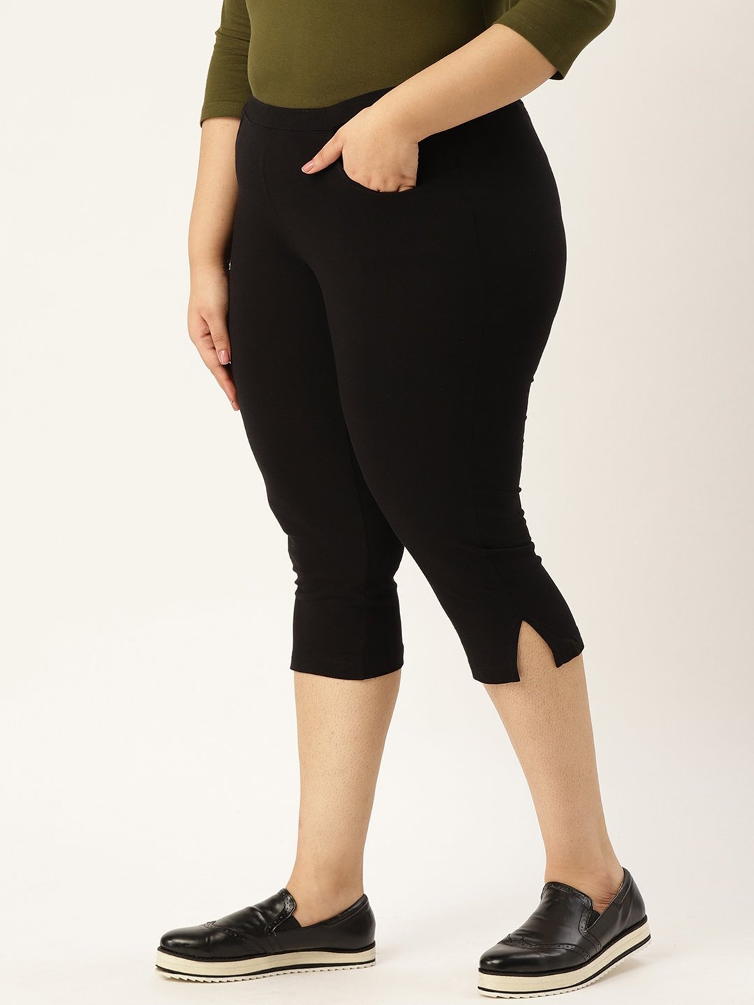theRebelinme Black Cotton Capris