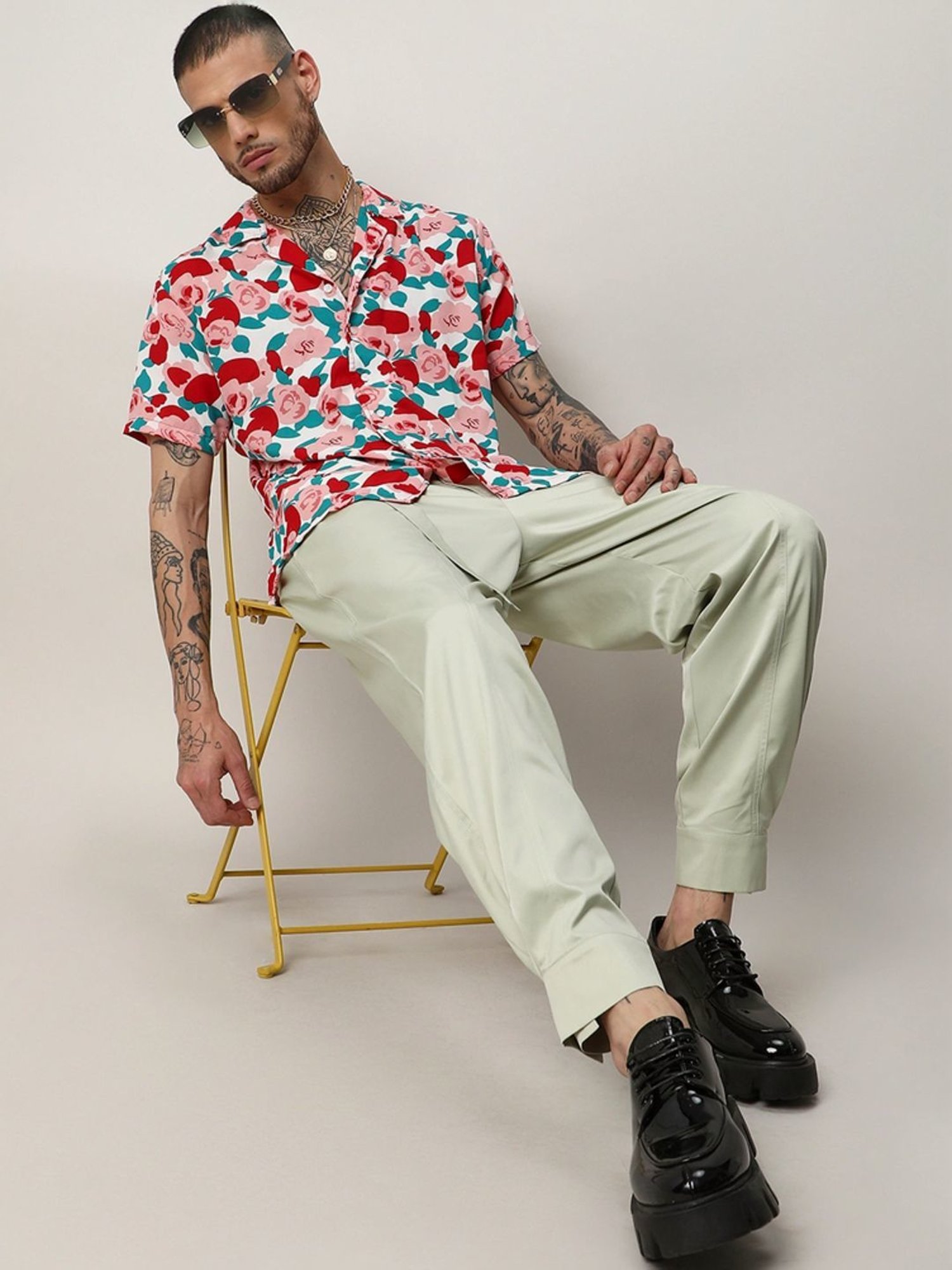 Campus Sutra Red Regular Fit Floral Print Shirt