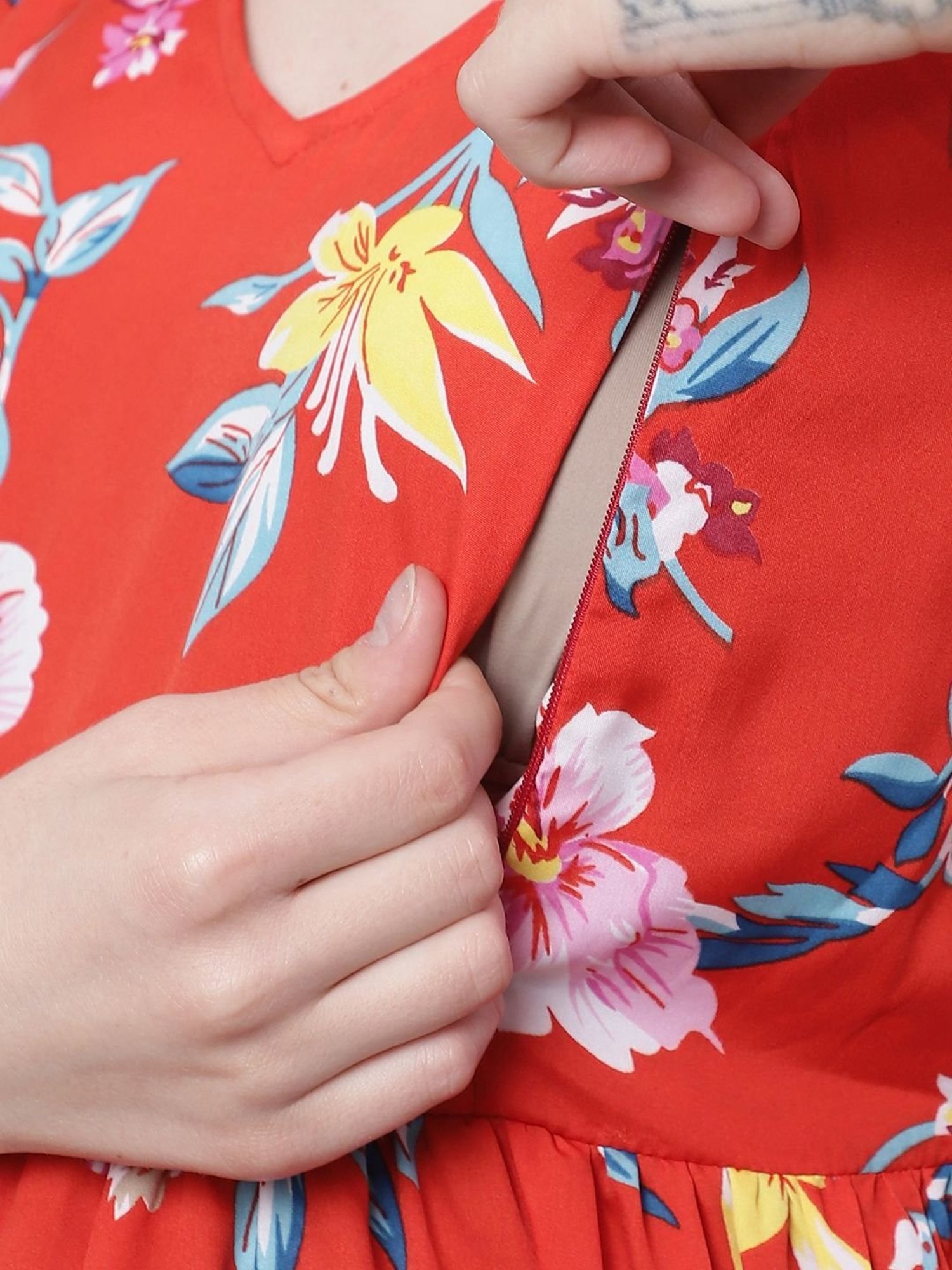 Moms Maternity Red Printed Dress