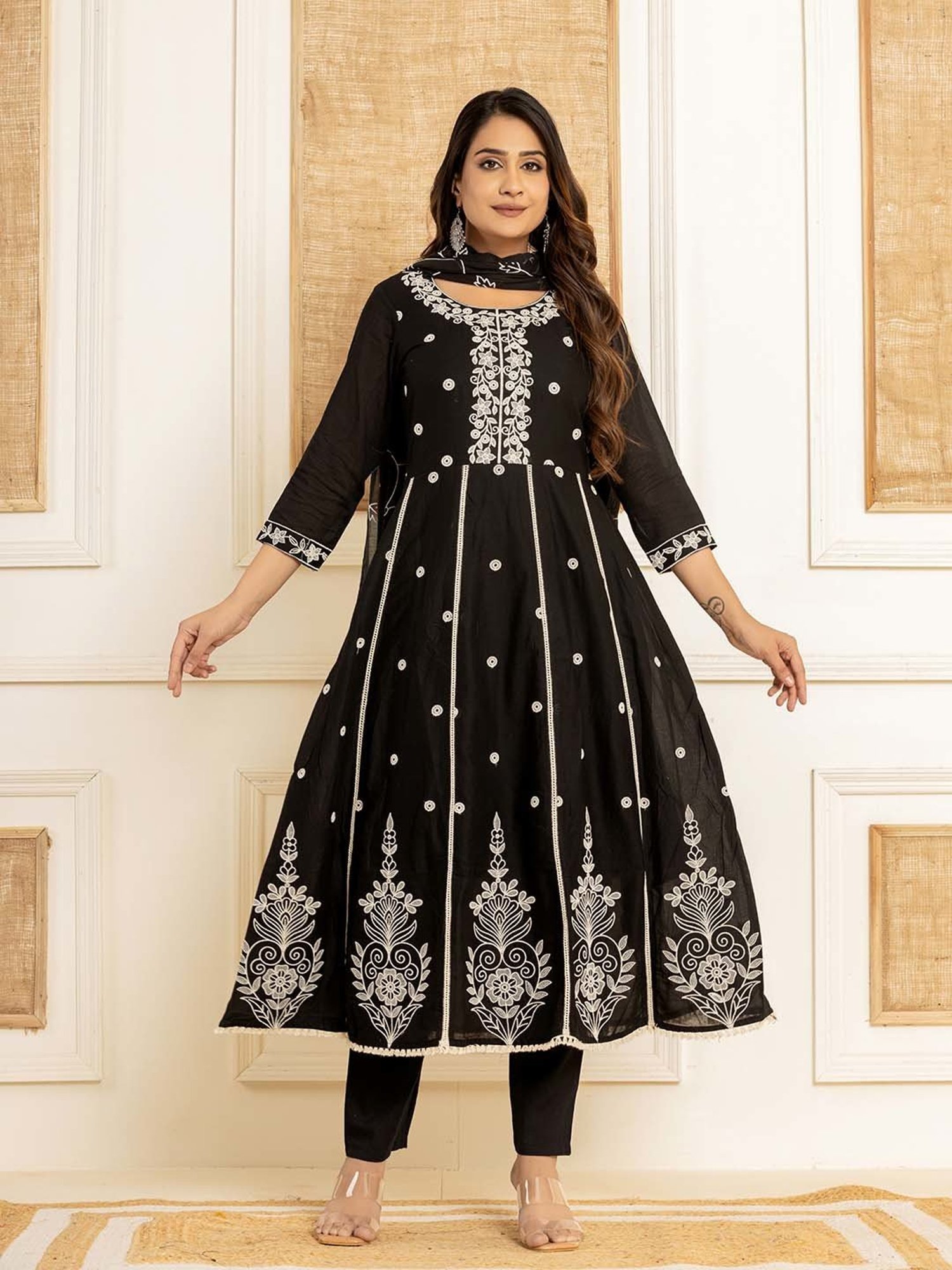 Yufta Black Cotton Embroidered Kurta Pant Set With Dupatta