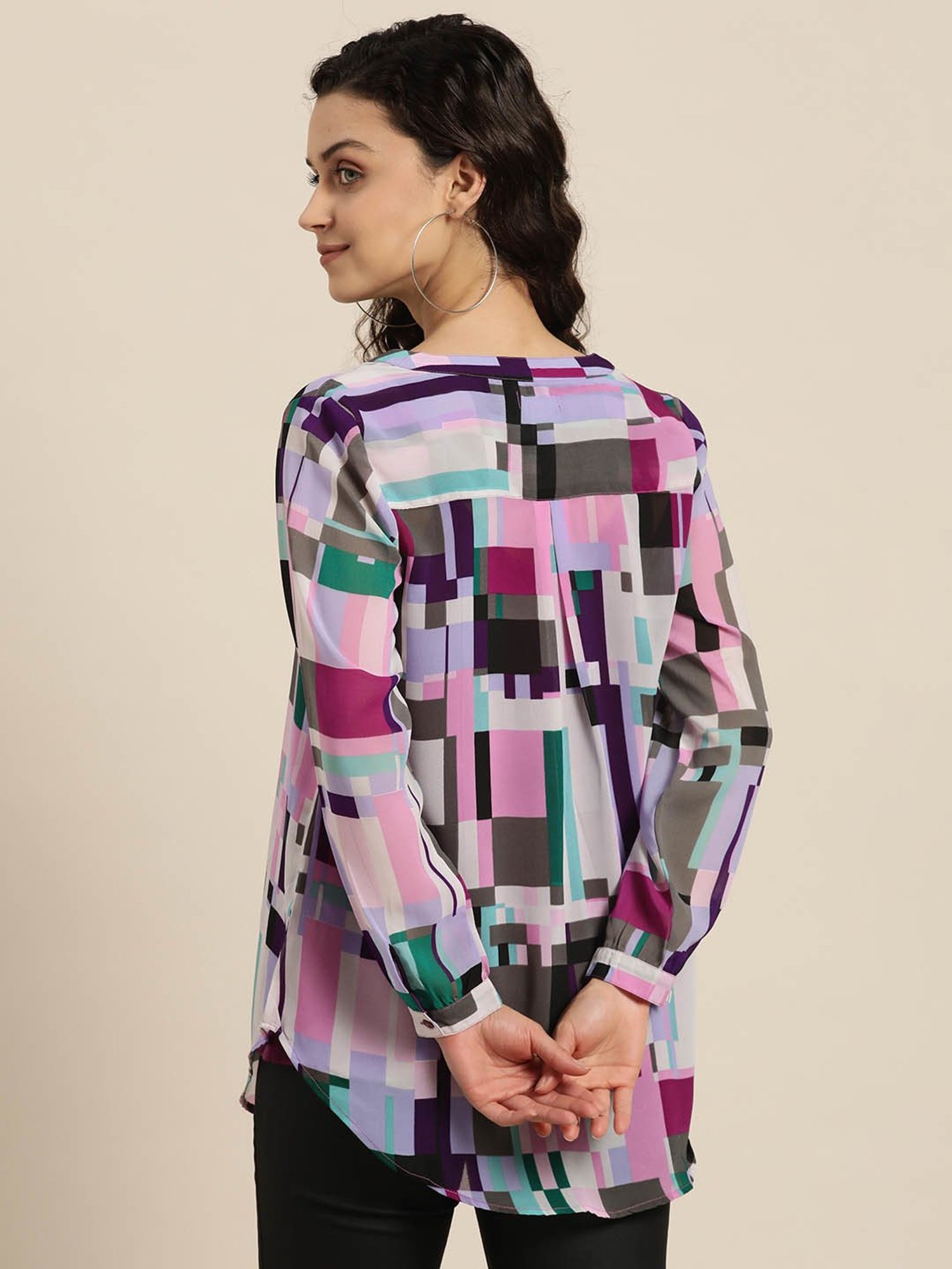 Qurvii Multicolor Geometric Print Top