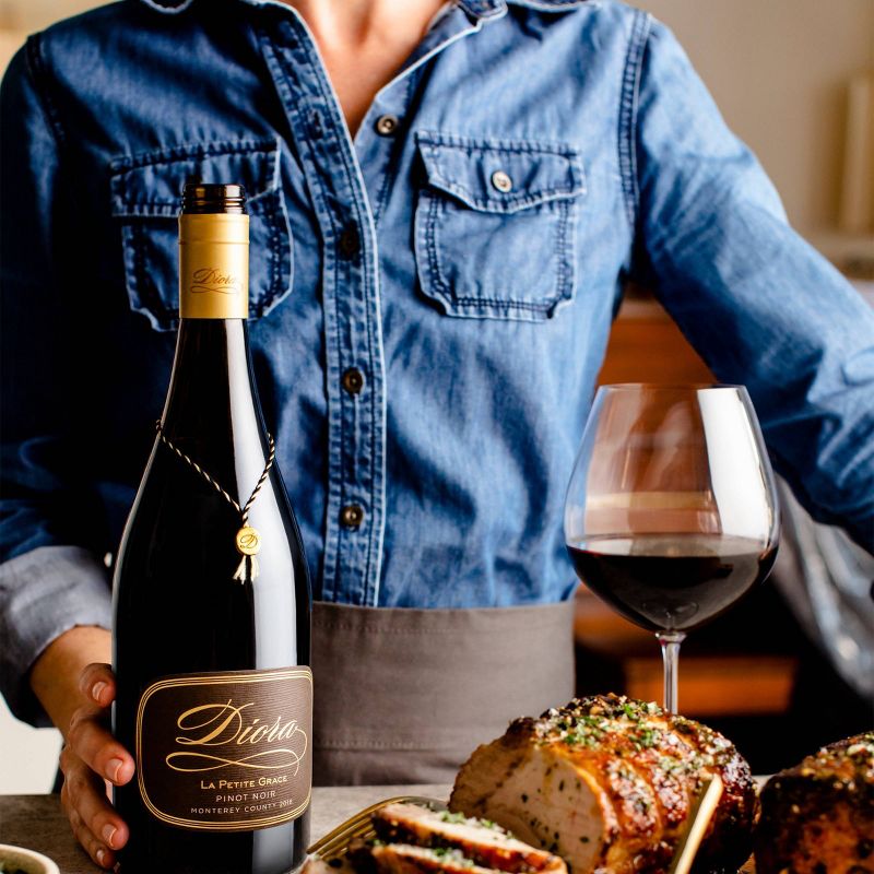Diora Le Petite Grace Pinot Noir Red Wine - 750ml Bottle