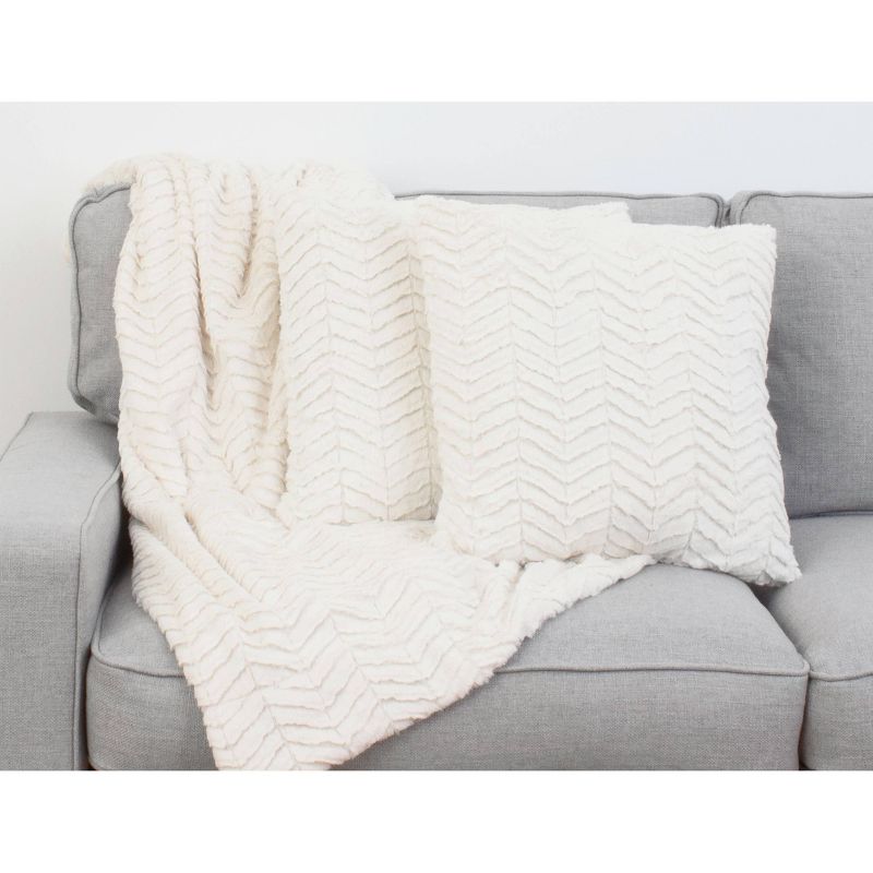 2pk Egret Aiden Chevron Throw Pillows and Throw Blanket White - Décor Therapy