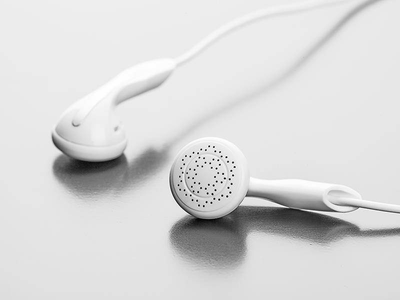 Edifier H180 Headphones Hi-Fi Stereo In Ear Earphones Durable Cord Classic Ear Buds Black, White