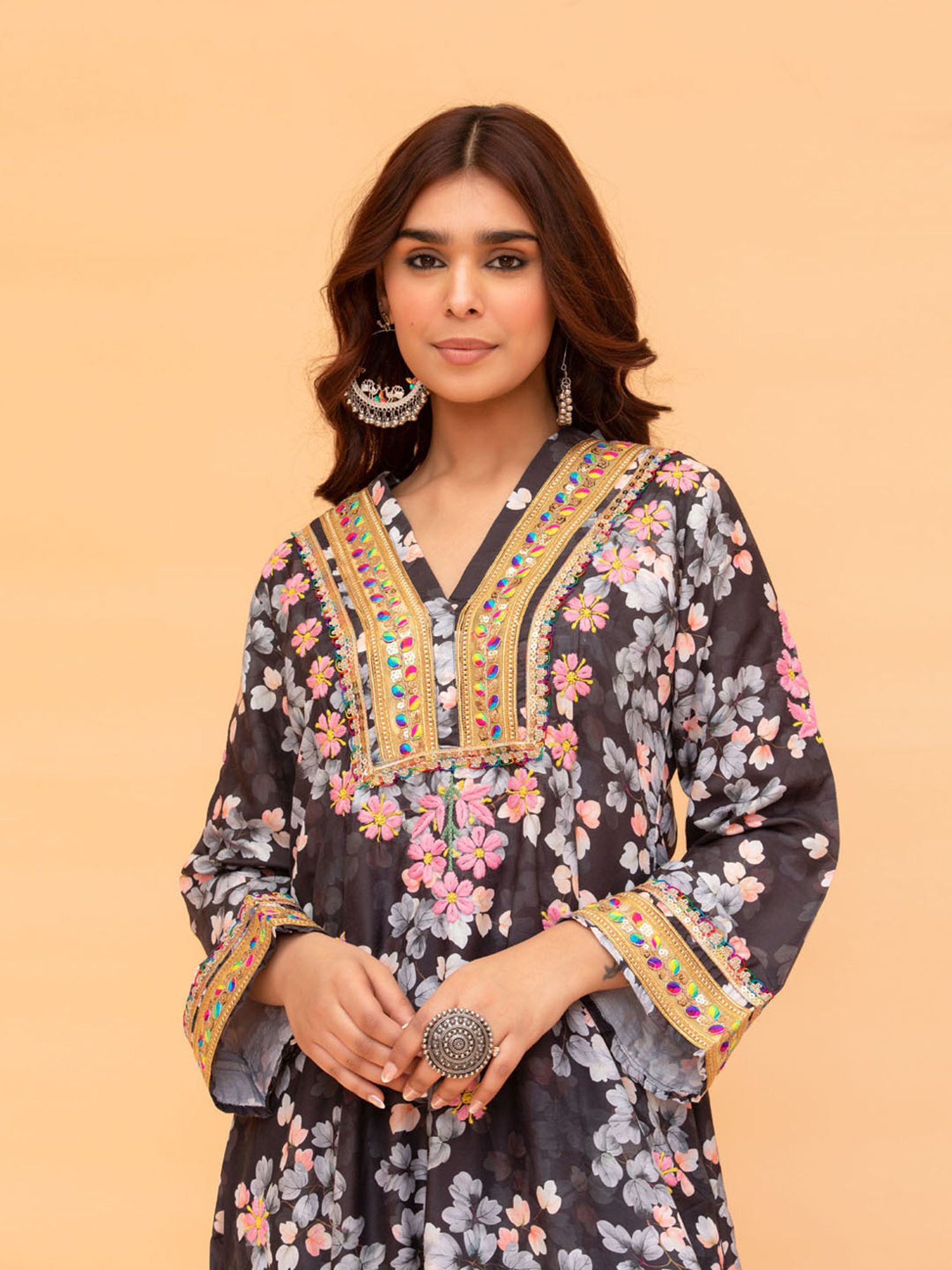 House of Kari Saba Chikankari Kurta Set in Muslin Silk - Black