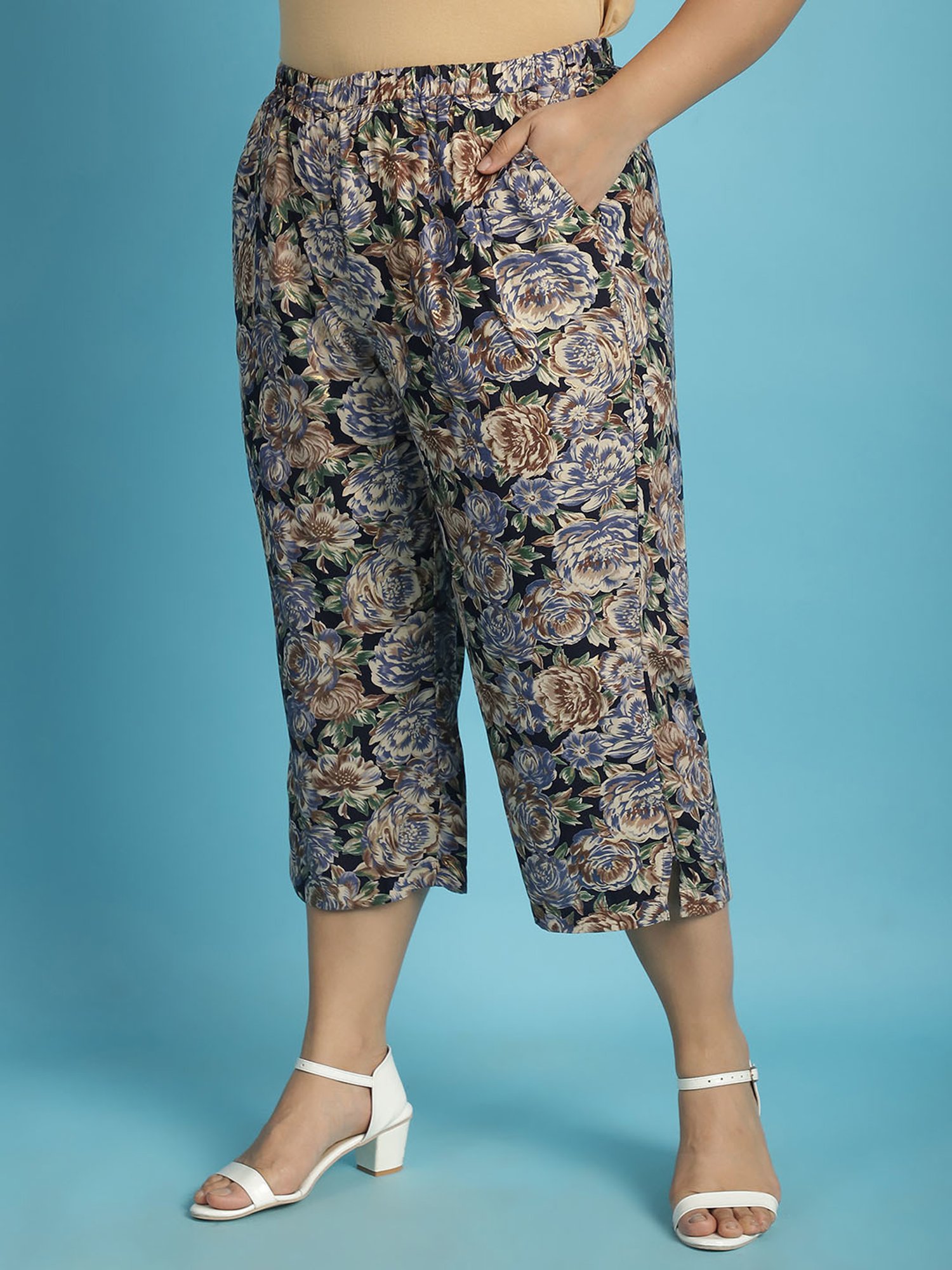 theRebelinme Navy Floral Print High Rise Capris