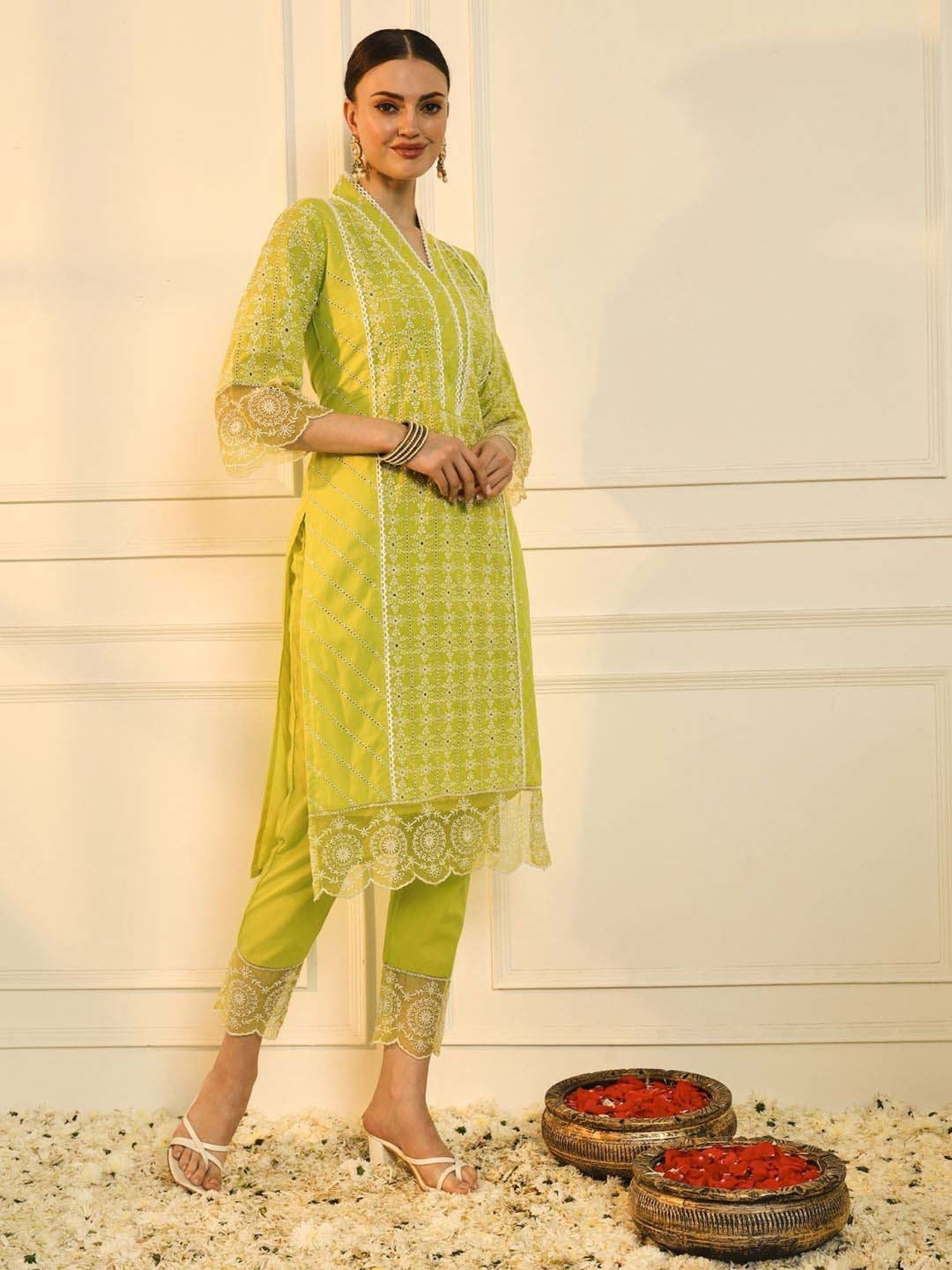 Heeposh Green Embroidered Kurta Pant Set With Dupatta