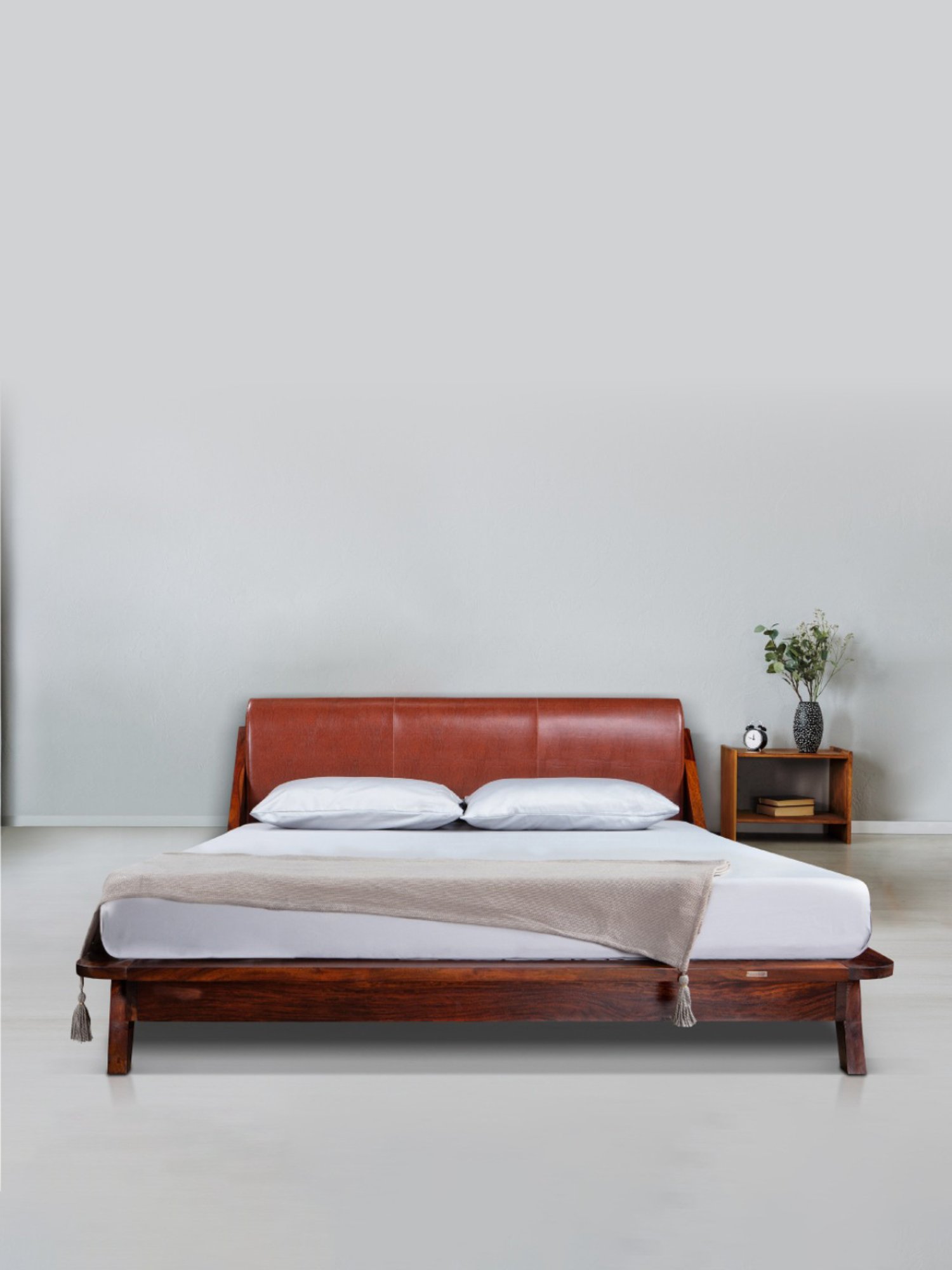 Duroflex Plush Brown Sheesham Wood Queen Bed in Honey Finish