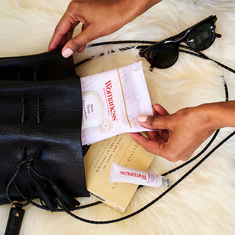 Womaness Here There Everywhere pH Balanced Wipes - 30ct