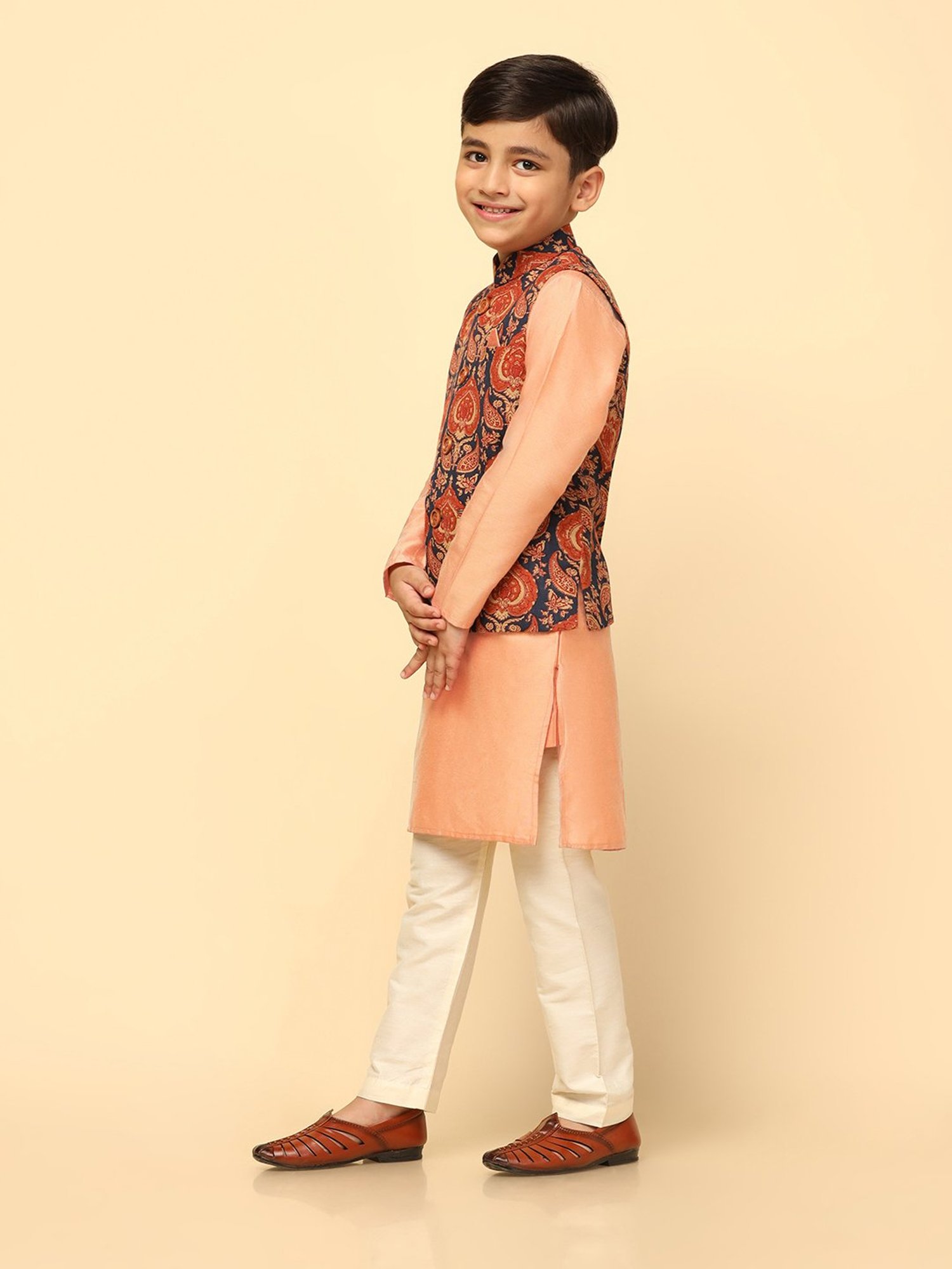 KISAH Kids Multicolor Printed Full Sleeves Kurta, Jacket & Pyjamas