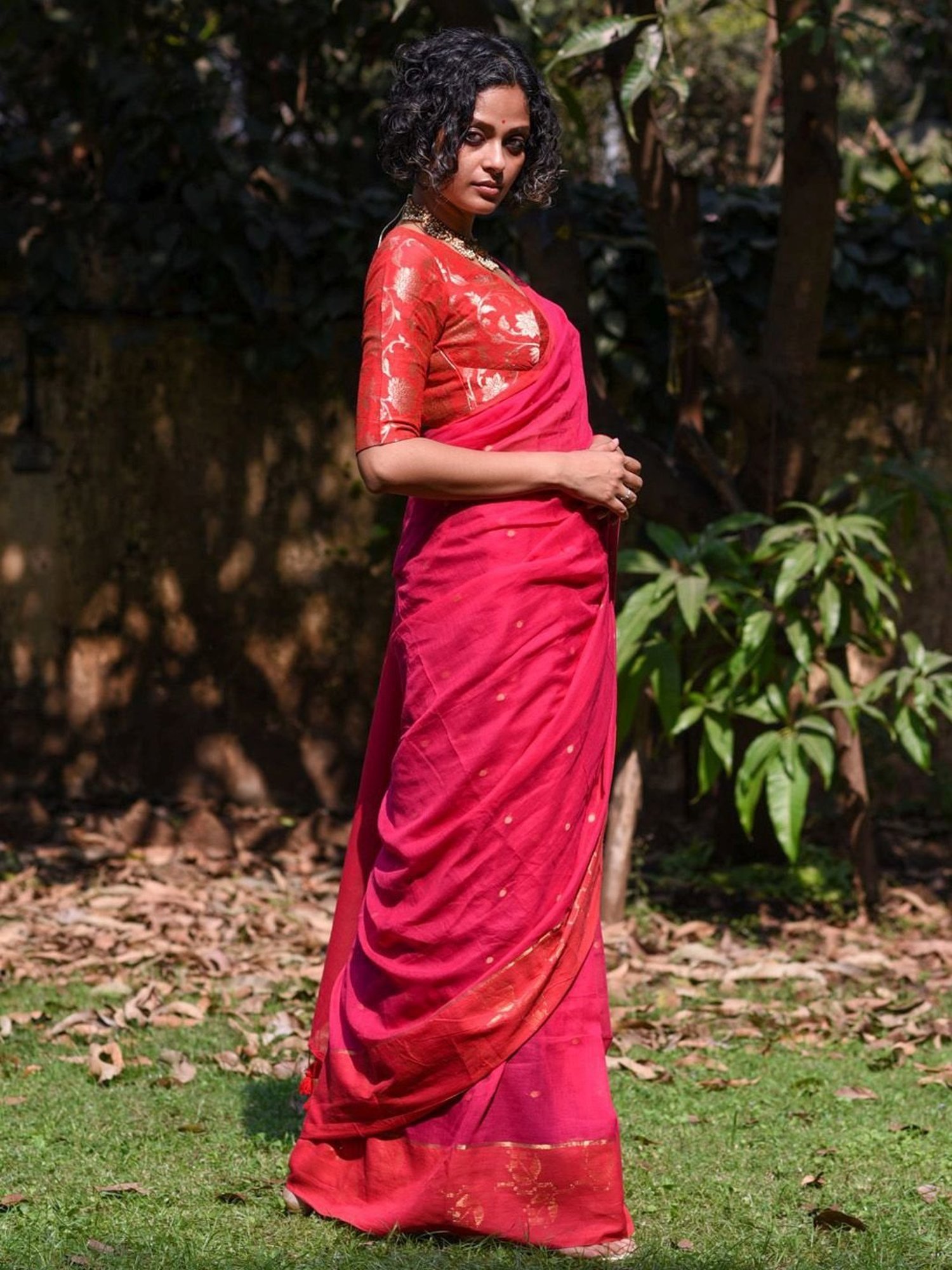 Suta Pink Cotton Woven Saree Without Blouse