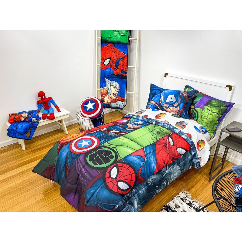 Full Avengers Movers Comforter