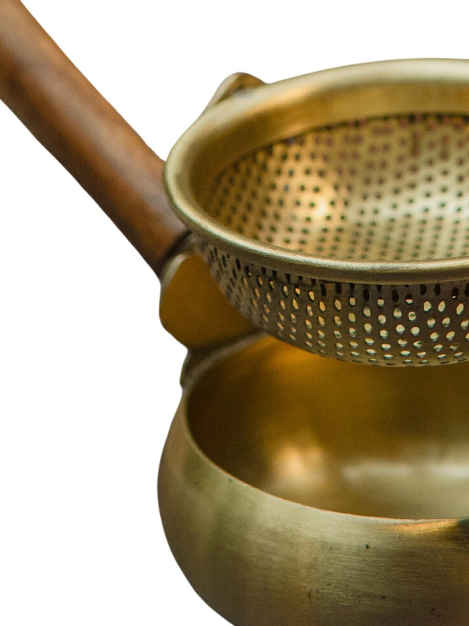 Ambi Exquisite Brass Swing Medium Sized Tea Strainer With Wooden Handle