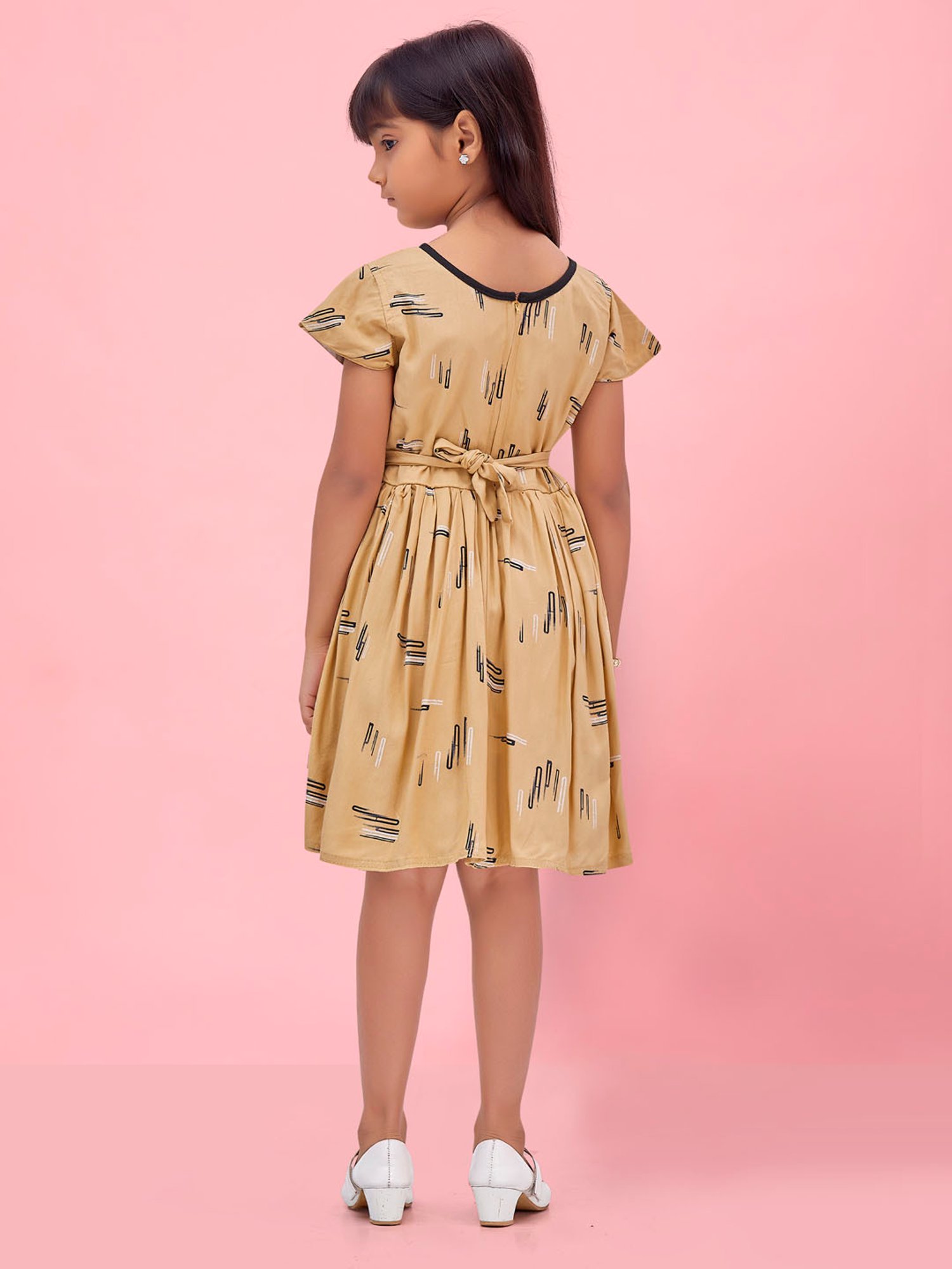 Aarika Kids Beige Printed Frock