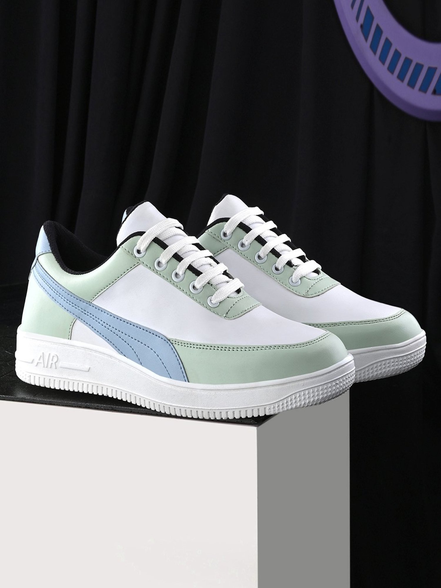 Prolific Men's Green Casual Sneakers