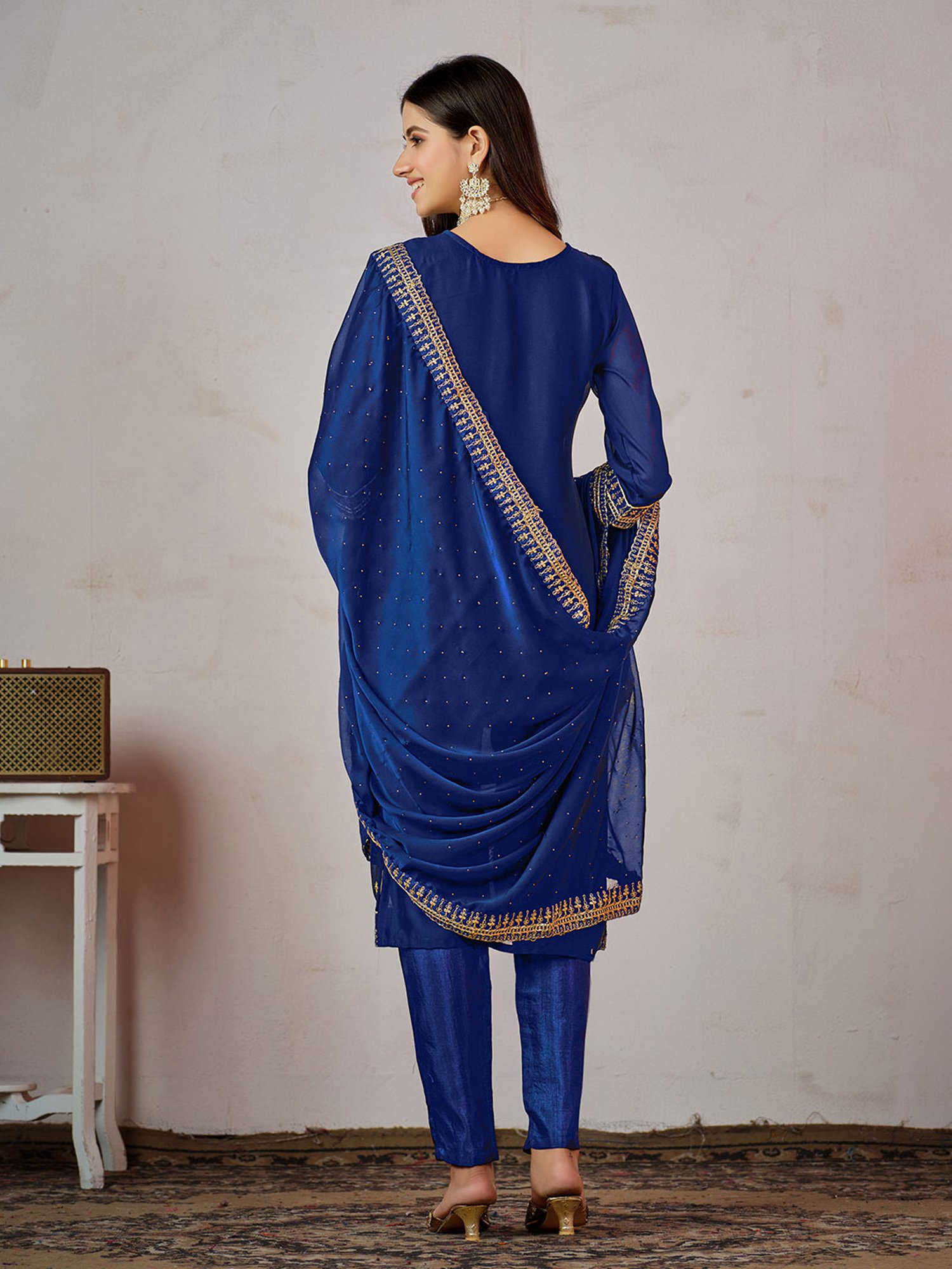 Ishin Blue Embroidered Kurta With Pant & Dupatta