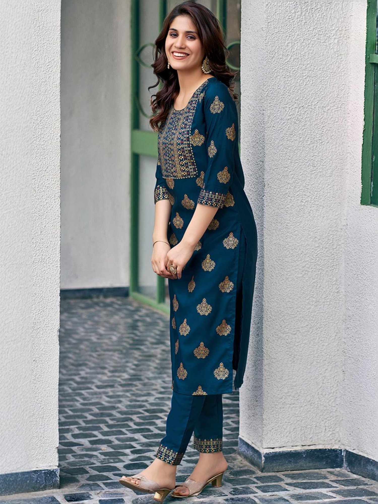 Skylee Blue Printed Kurta Pant Set With Dupatta