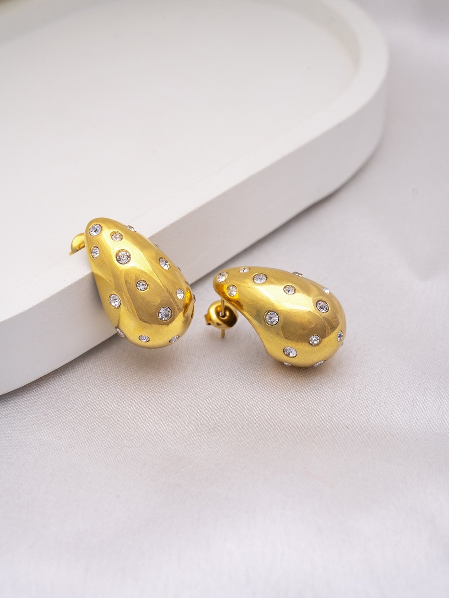 Perfectly Average Studded XL drop Earrings