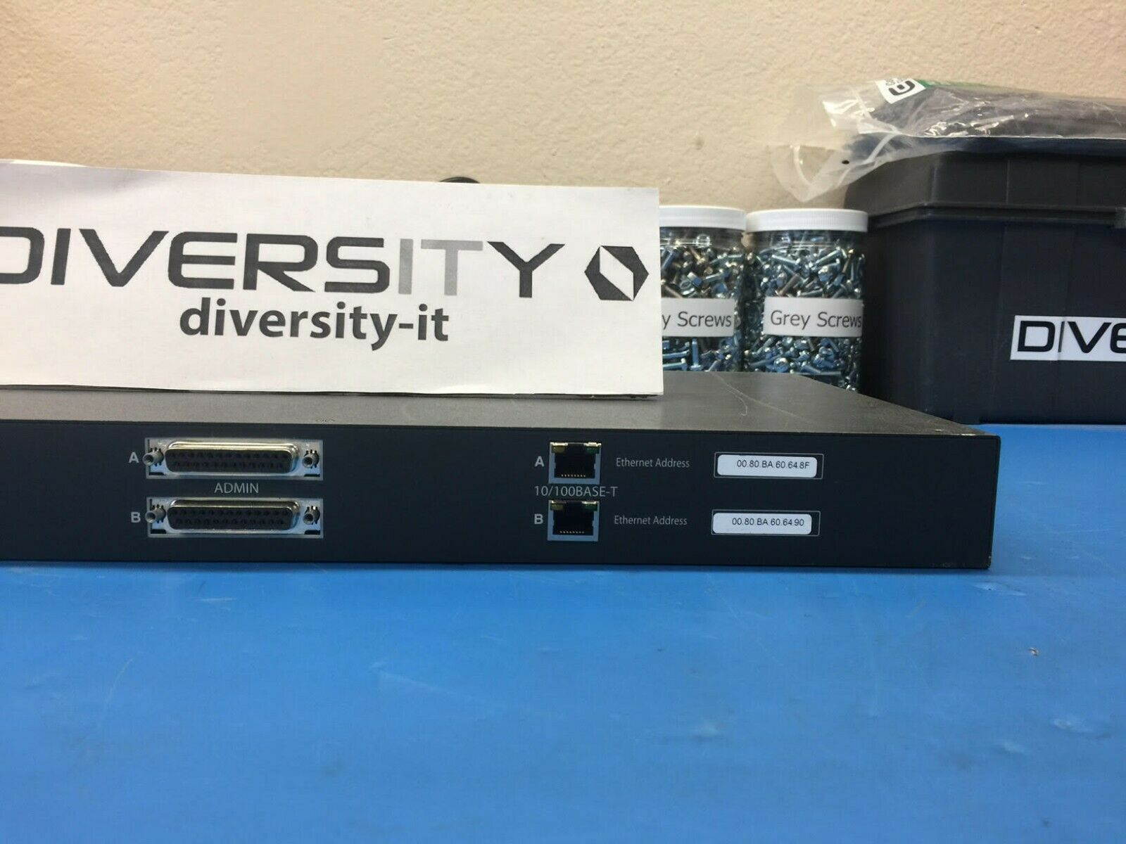 Perle CS9000 CS9032 32-Port Console Server