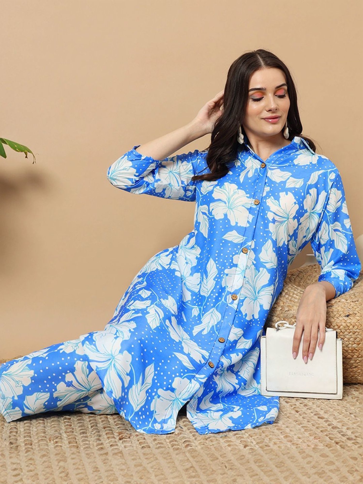 Skylee Blue Floral Print Kurta Pant Set