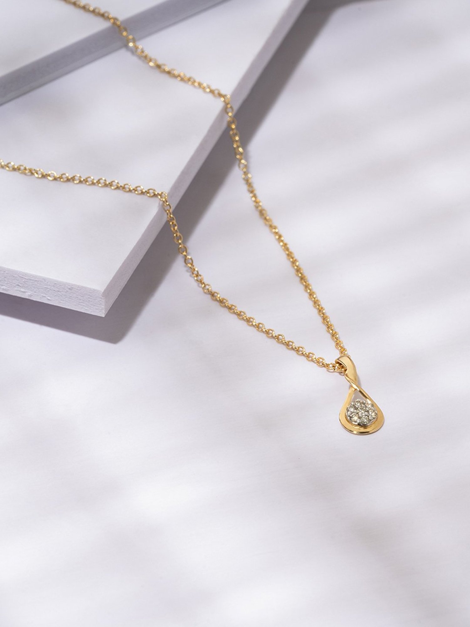 P.N.Gadgil Jewellers 18k Gold Infinity Florall Diamond Necklace For Women