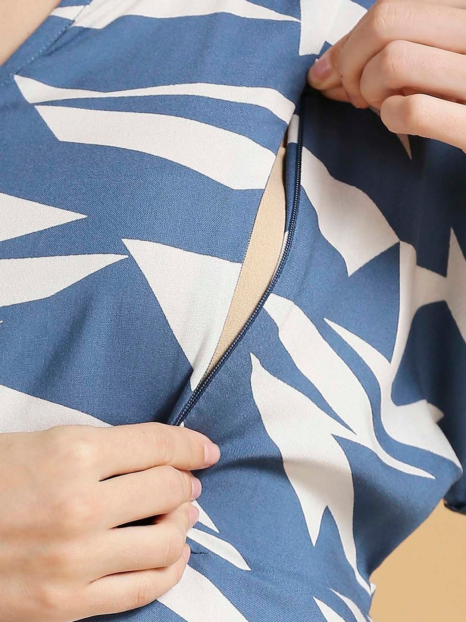 KOI SLEEPWEAR White Maternity Leggings