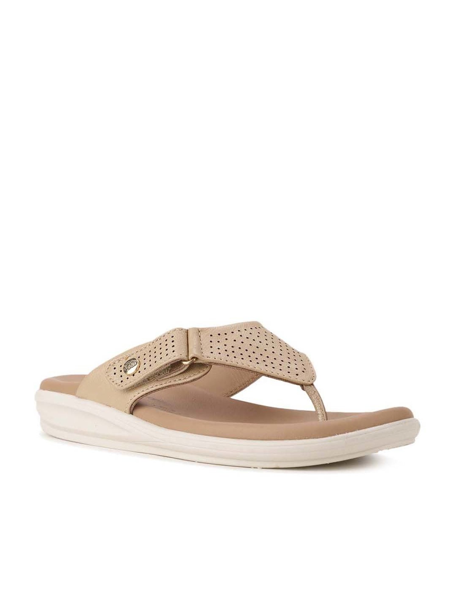 Hush Puppies by Bata Women's Beige Thong Wedges