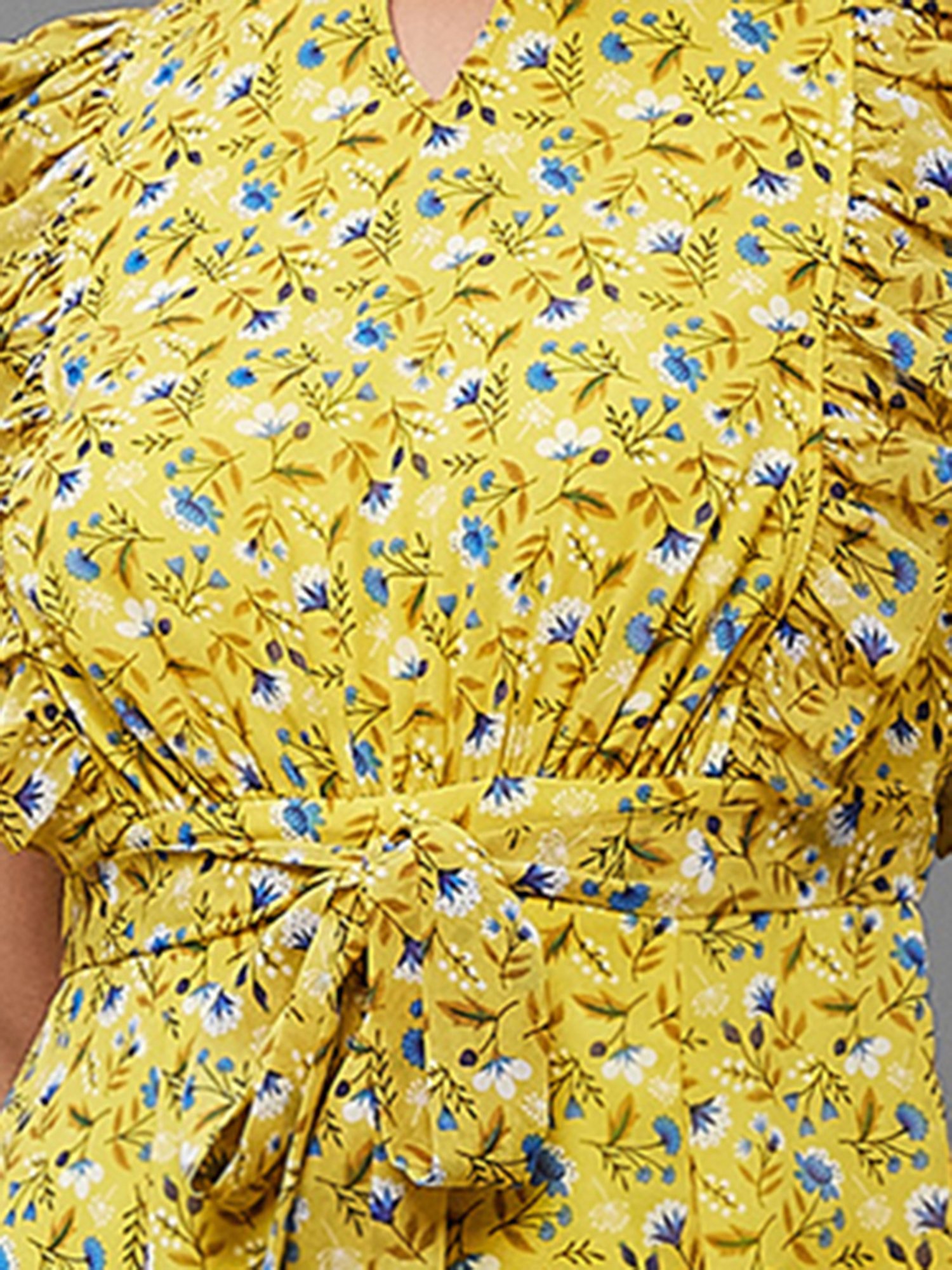 Miss Chase Yellow & Blue Georgette Floral Print Jumpsuit