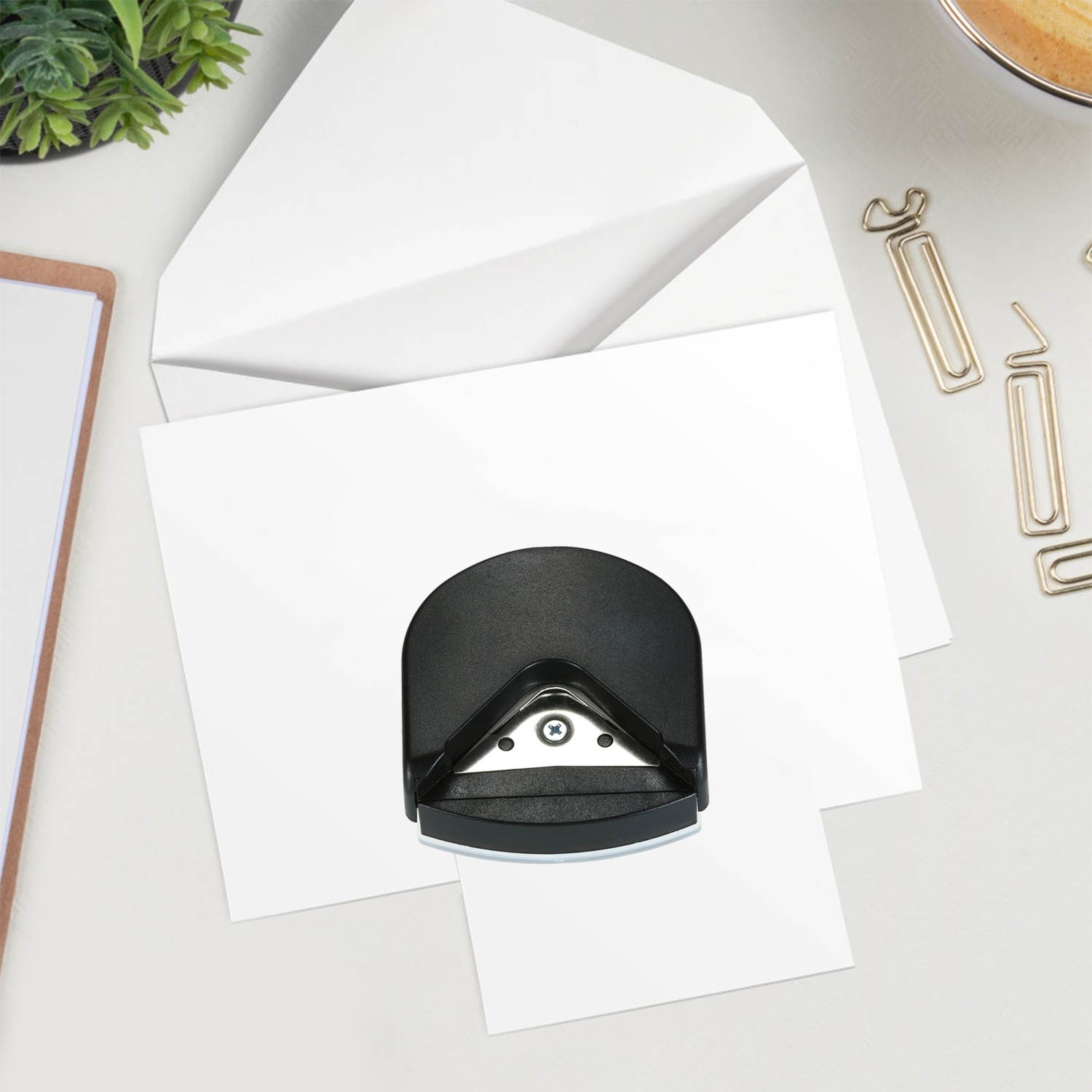 Aibecy Mini Portable Corner Rounder Punch Round Corner Trimmer Cutter 4mm for Card Photo