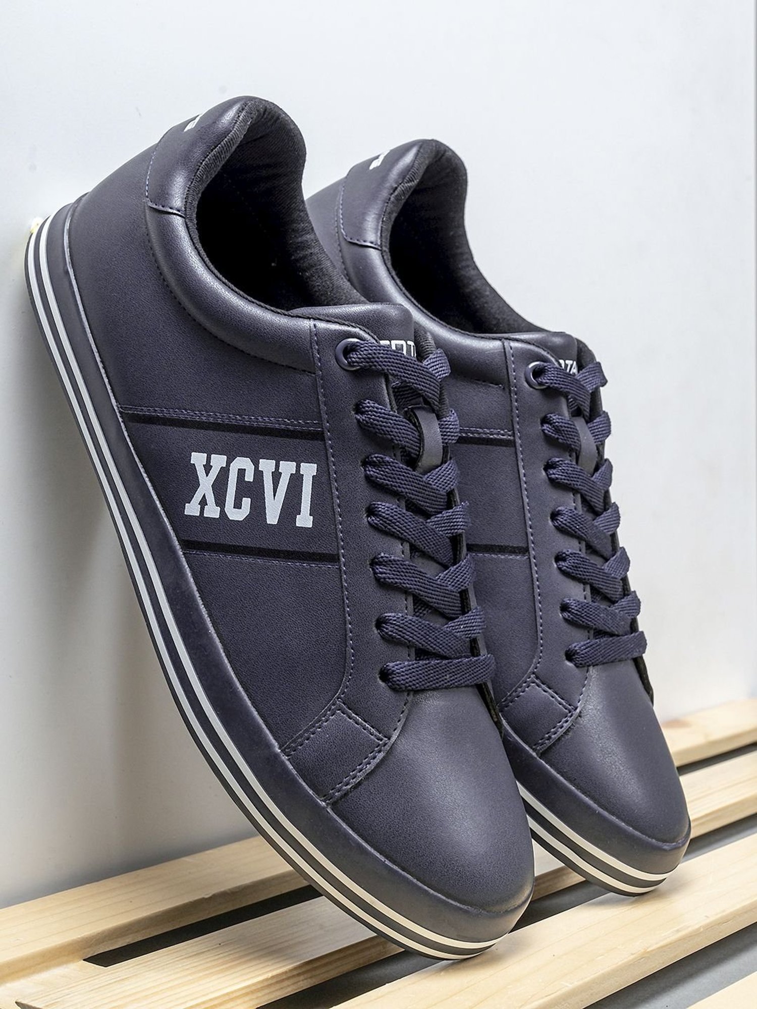 Red Tape Men's Navy Casual Sneakers