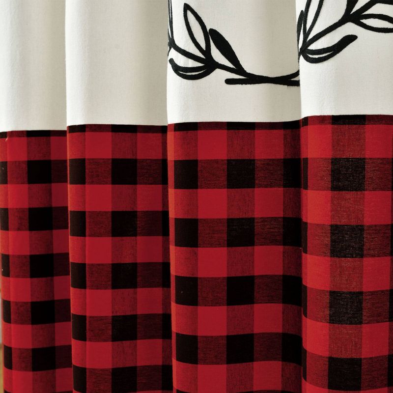 Home Sweet Home Wreath Shower Curtain Red - Lush Décor