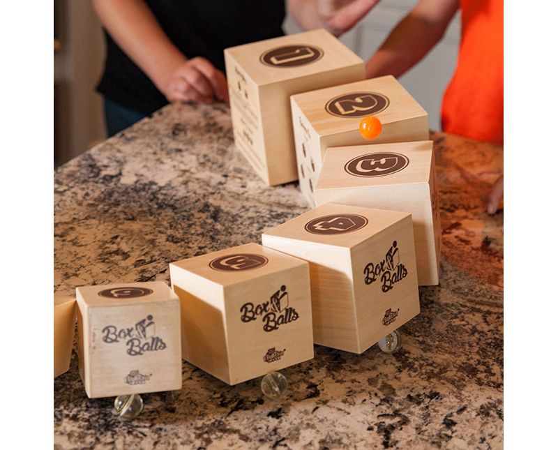  Fat Brain Toys Box & Balls FA113-1