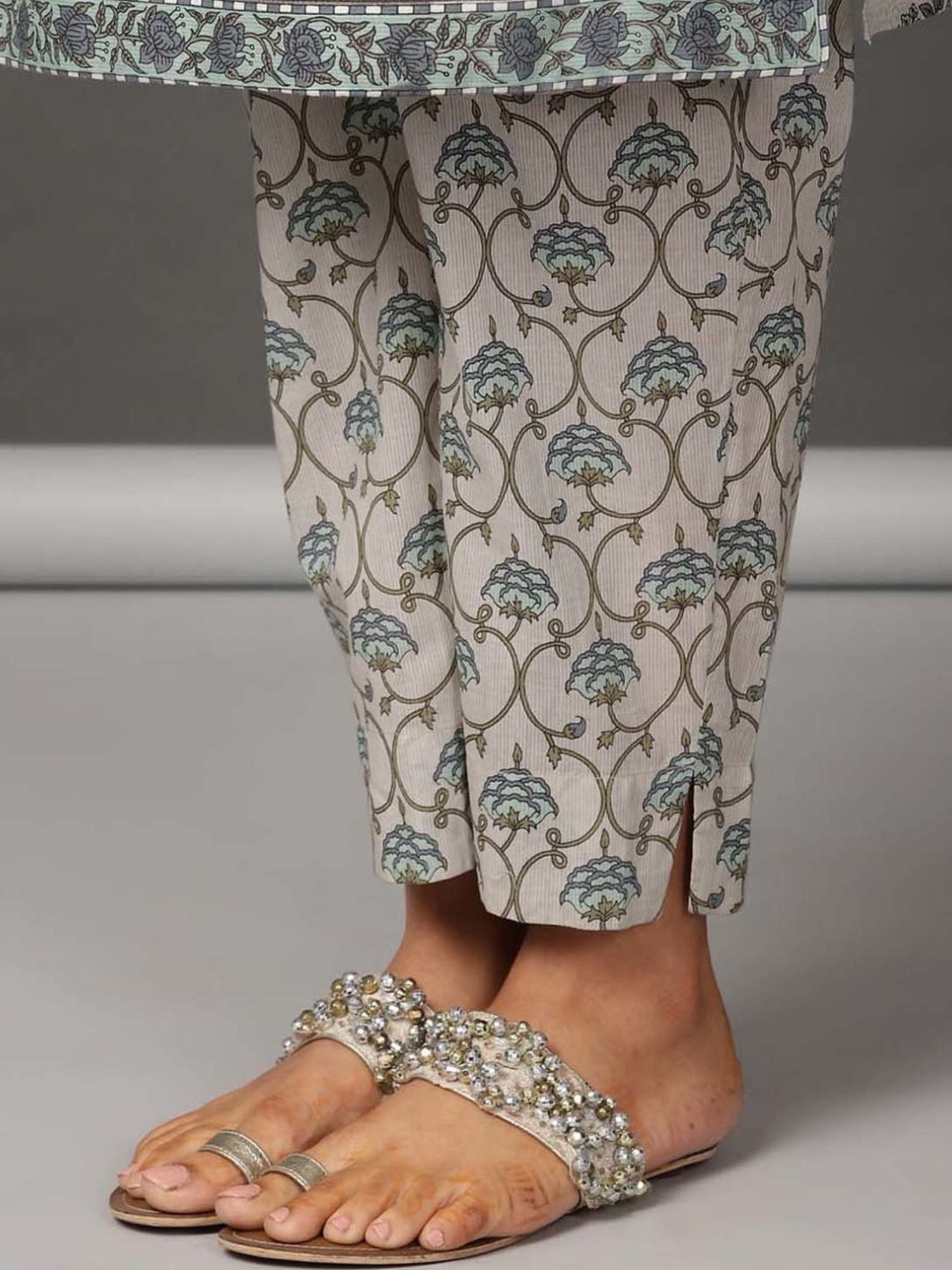 Nuhh Grey Kurta and Pant Set